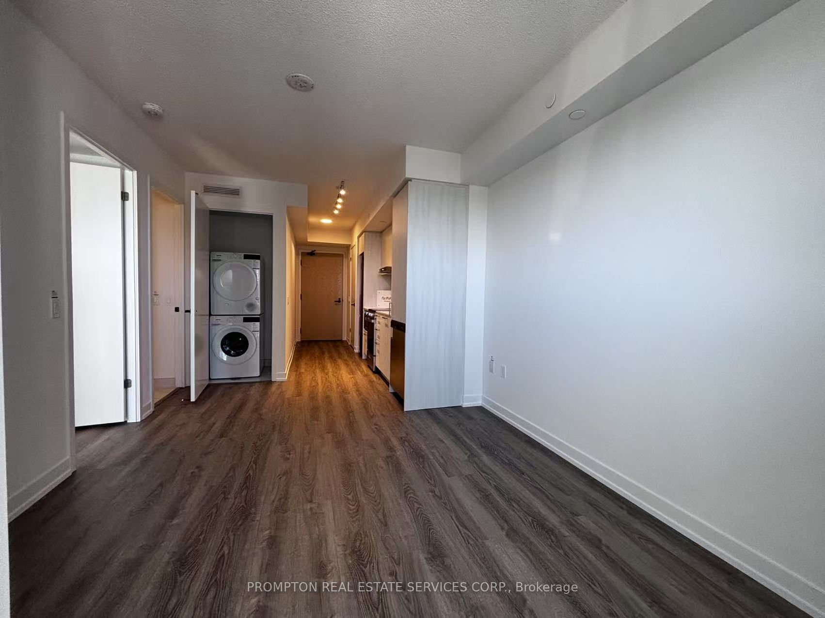 #2702 - 195 Commerce Street Property Photo