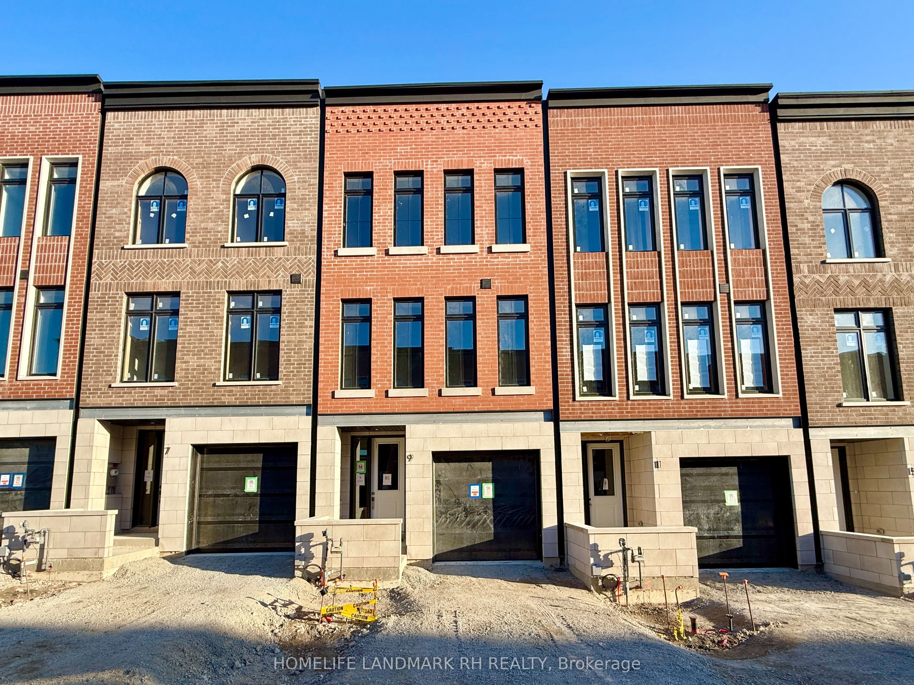Aurora Real Estate Listings Main Image