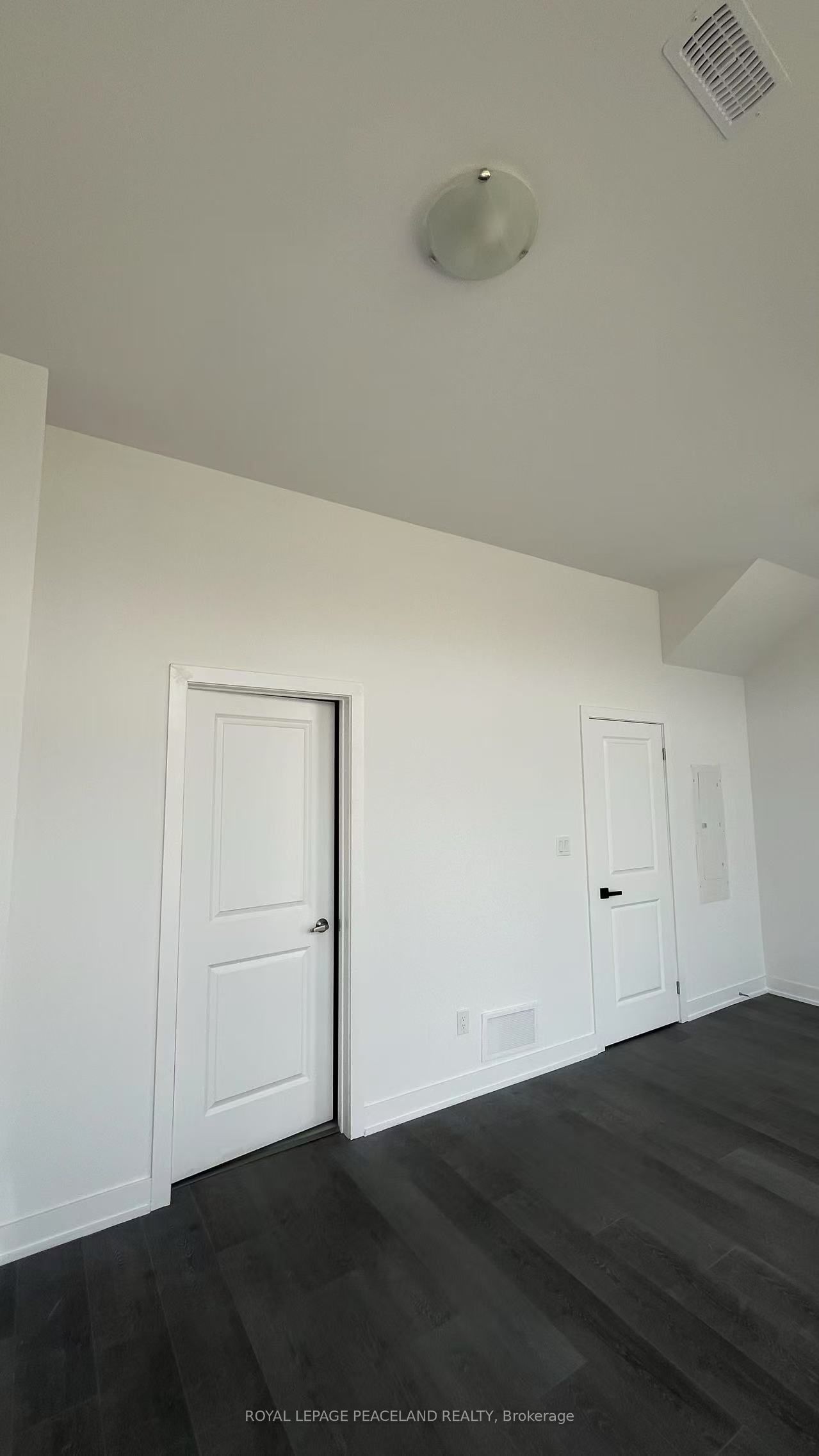 5444 Main Street Ground Floor Property Photo 4