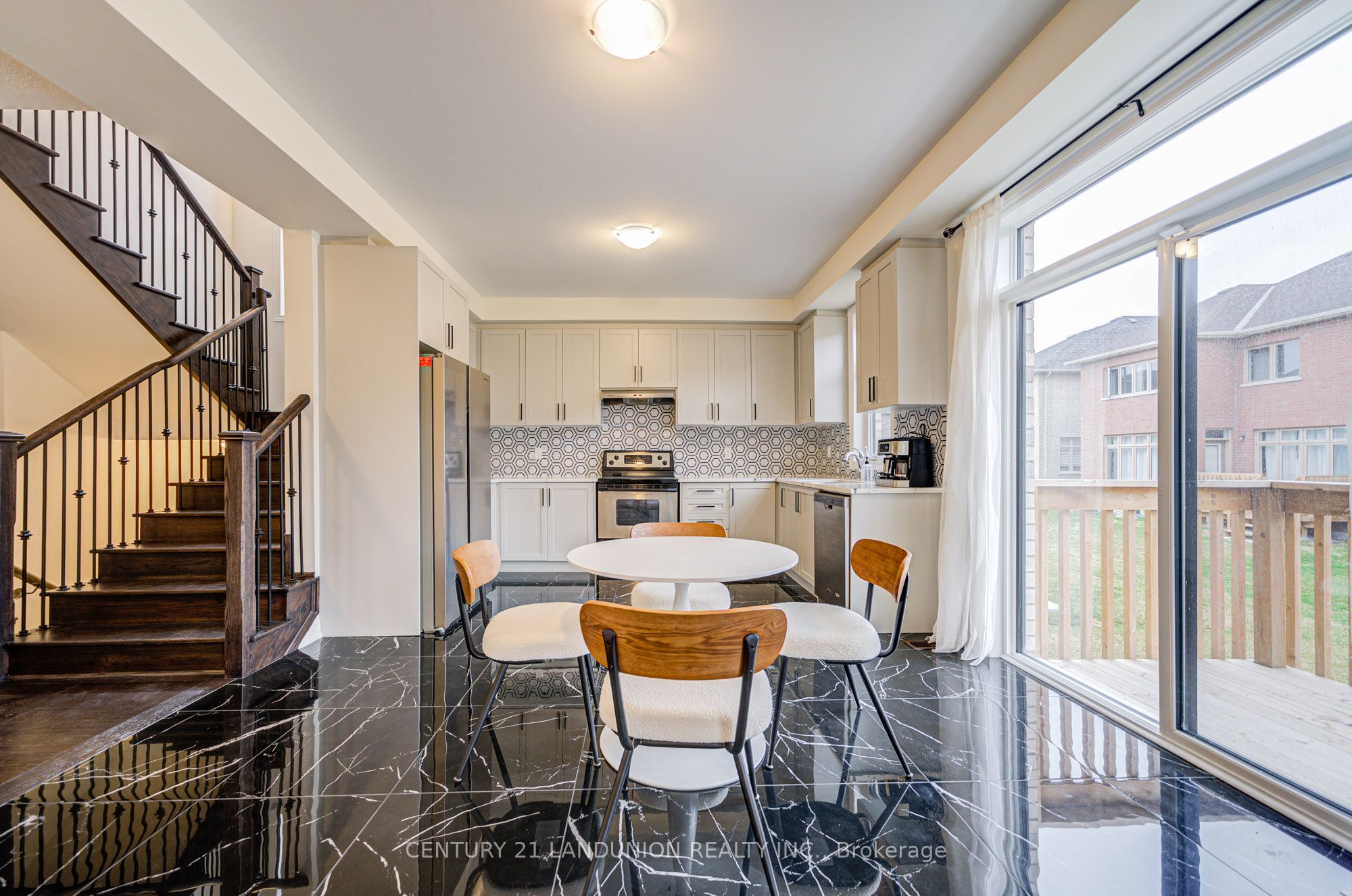 8 Bruce Welch Avenue Property Photo 16