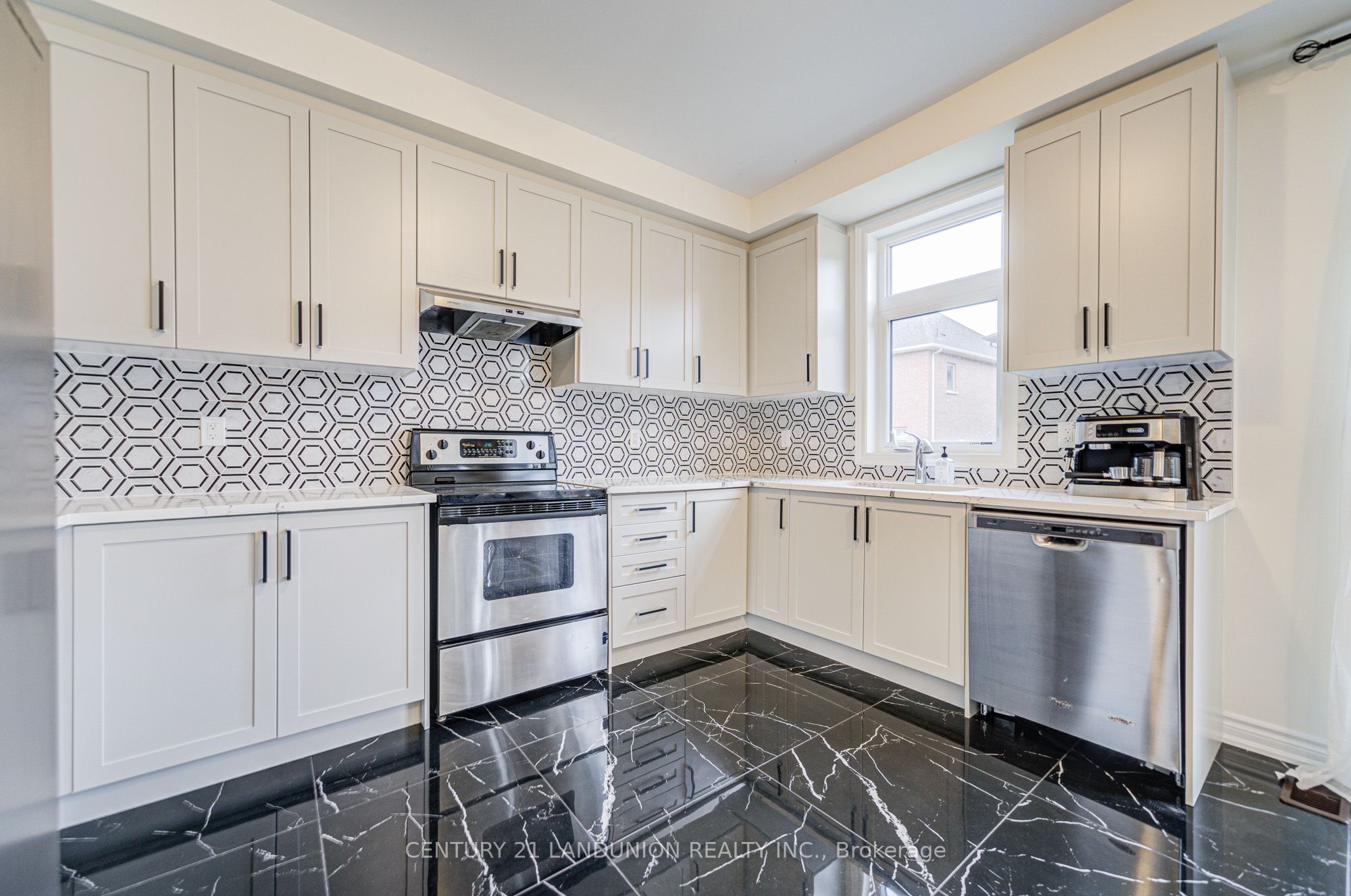 8 Bruce Welch Avenue Property Photo 20