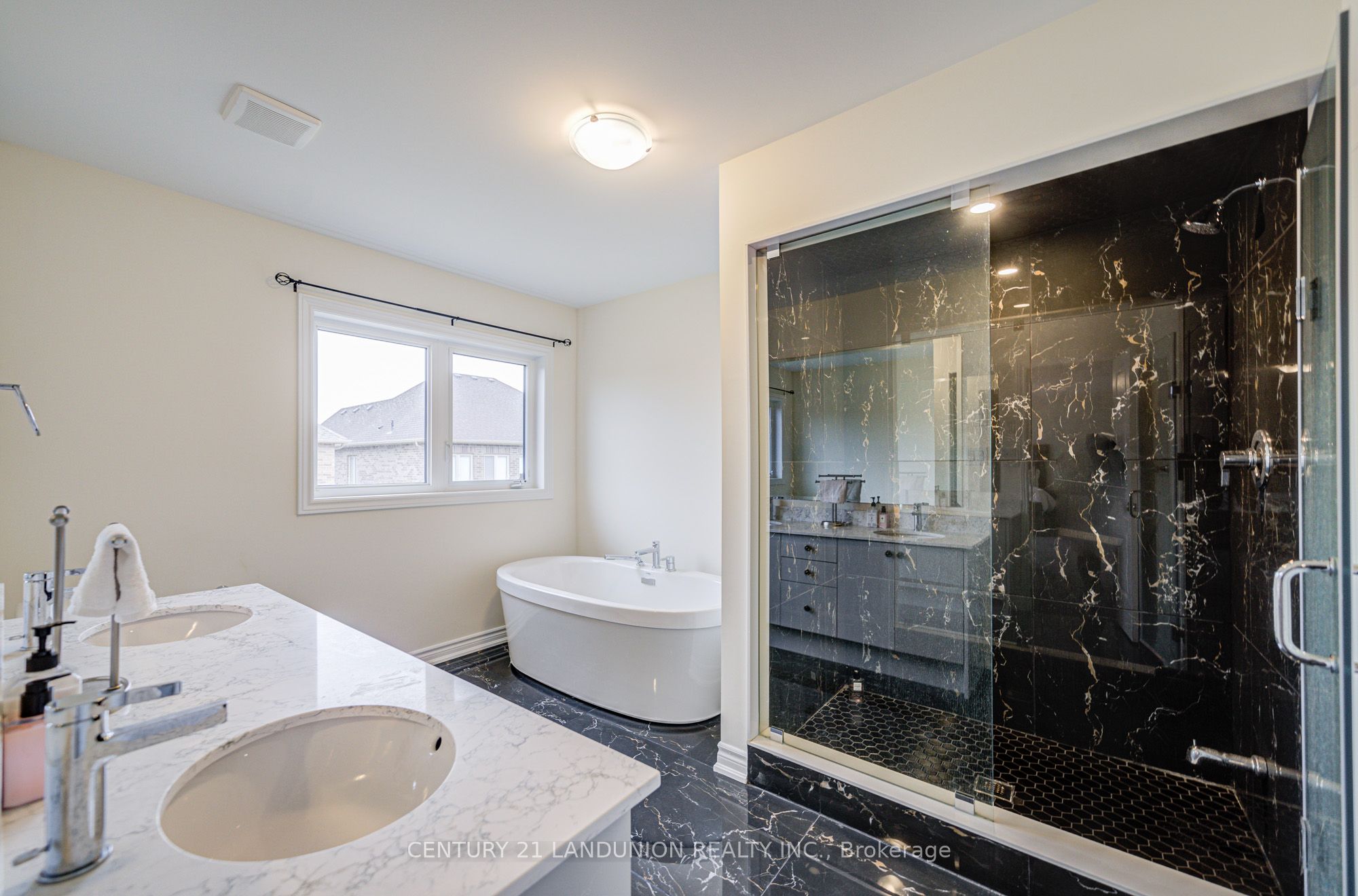 8 Bruce Welch Avenue Property Photo 32