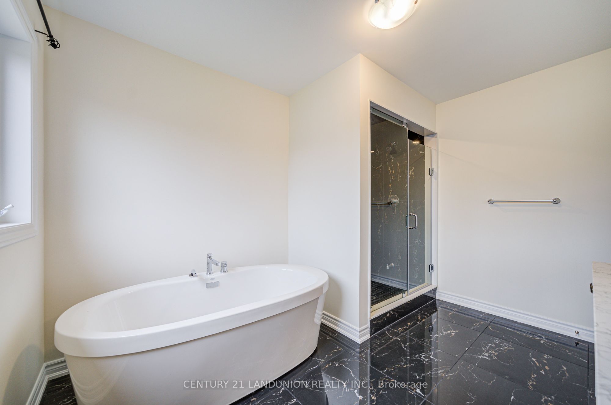 8 Bruce Welch Avenue Property Photo 33