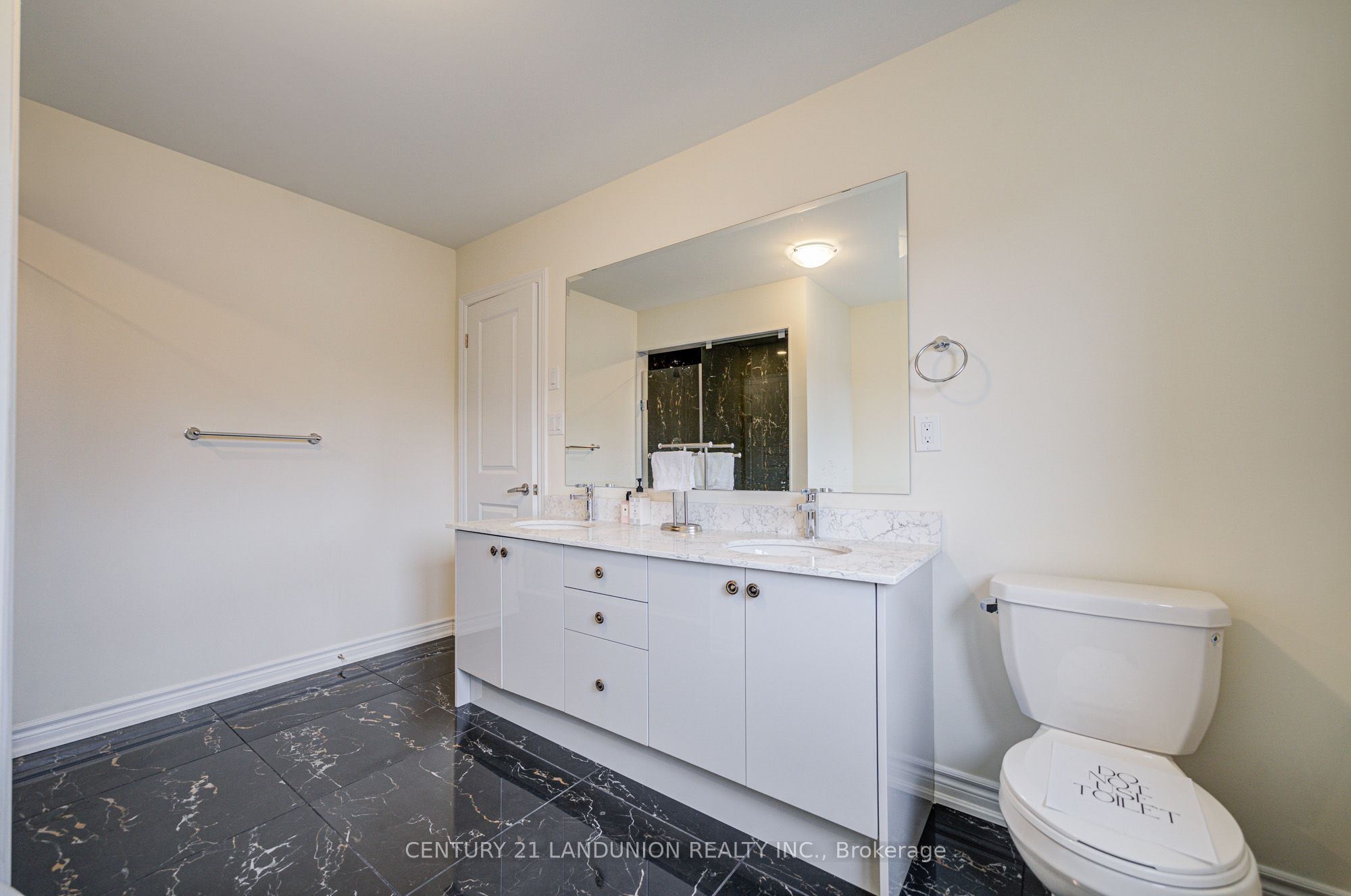8 Bruce Welch Avenue Property Photo 34
