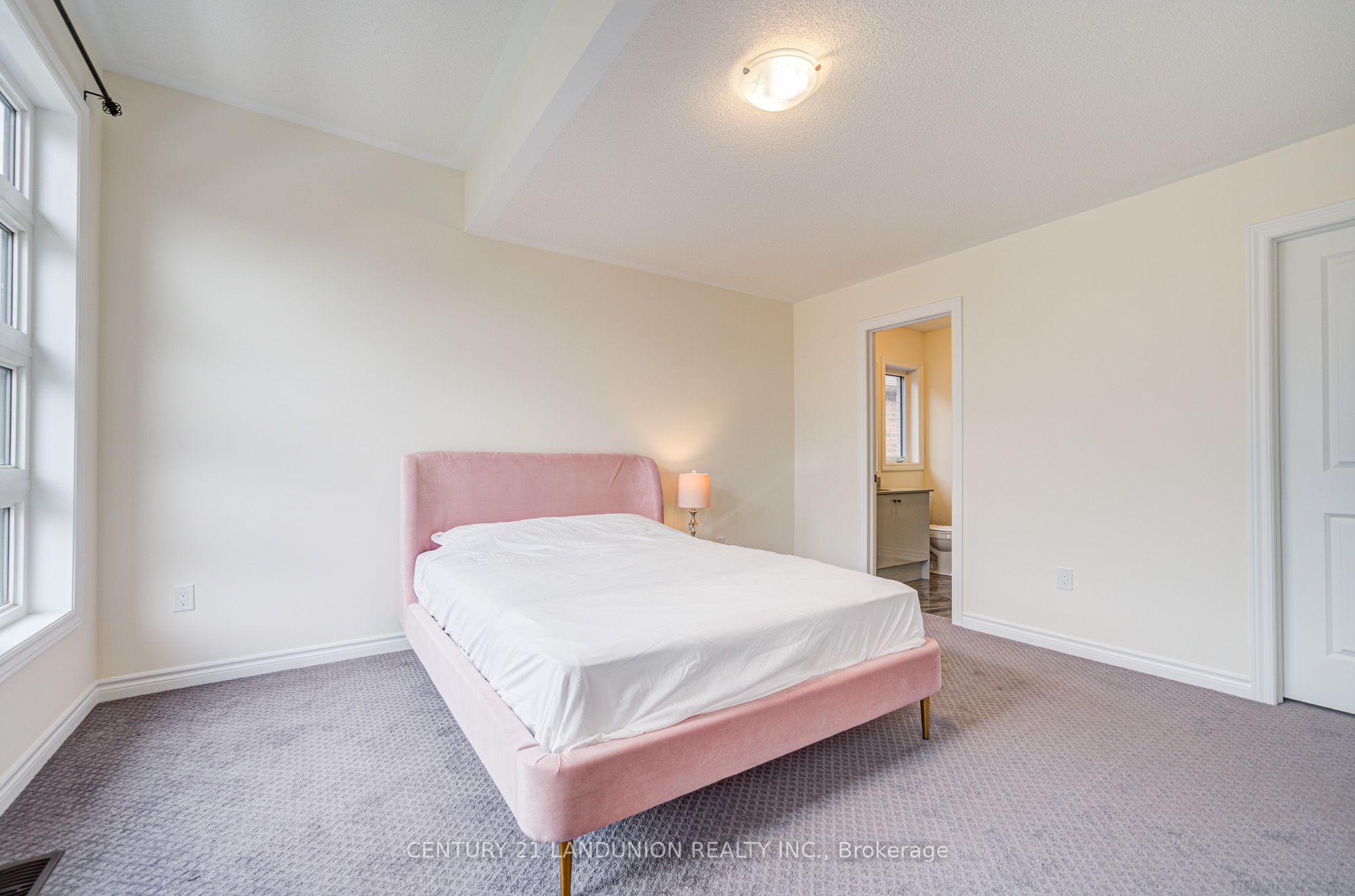 8 Bruce Welch Avenue Property Photo 42