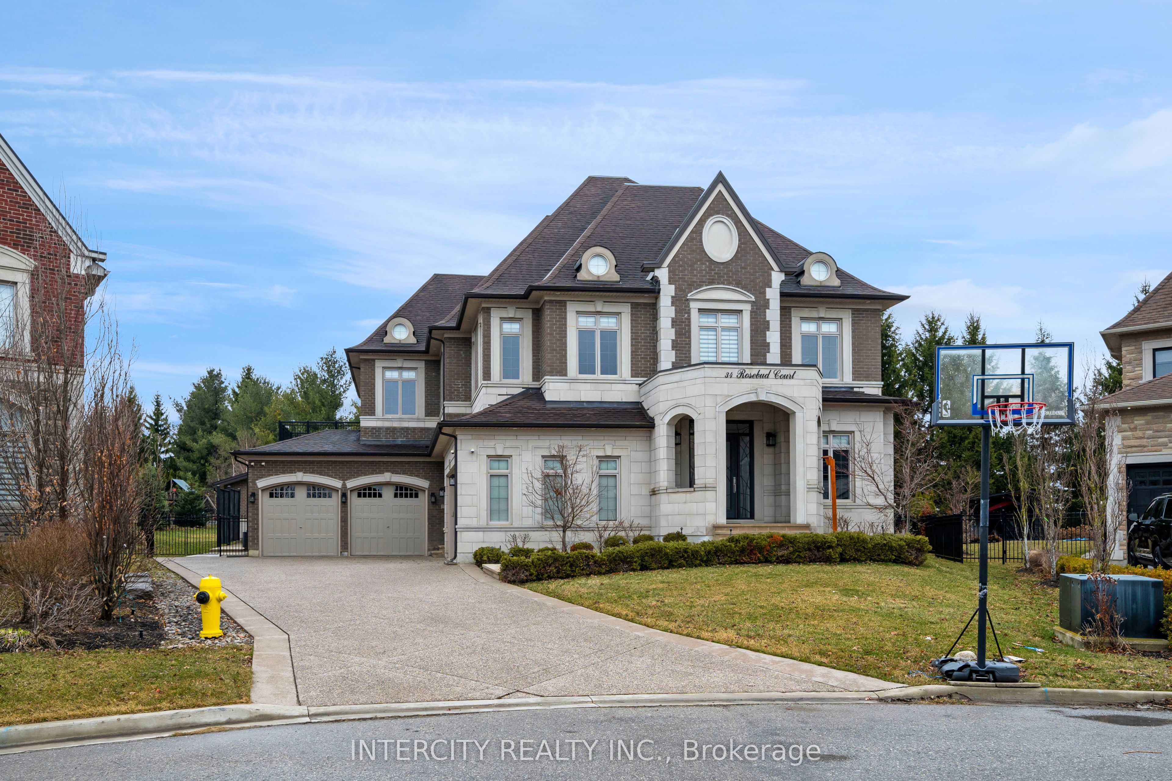 34 Rosebud Court Property Photo
