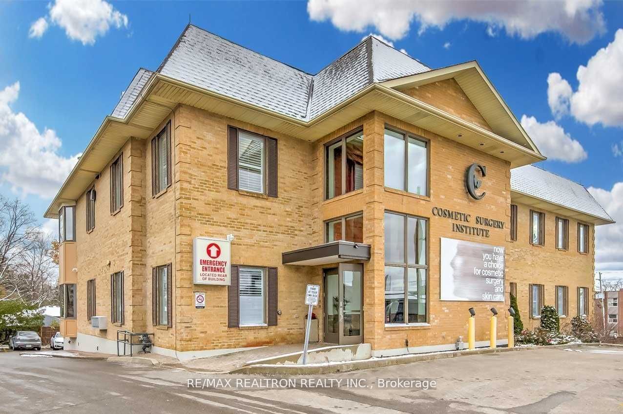 9955 Yonge Street 207 Property Photo 1