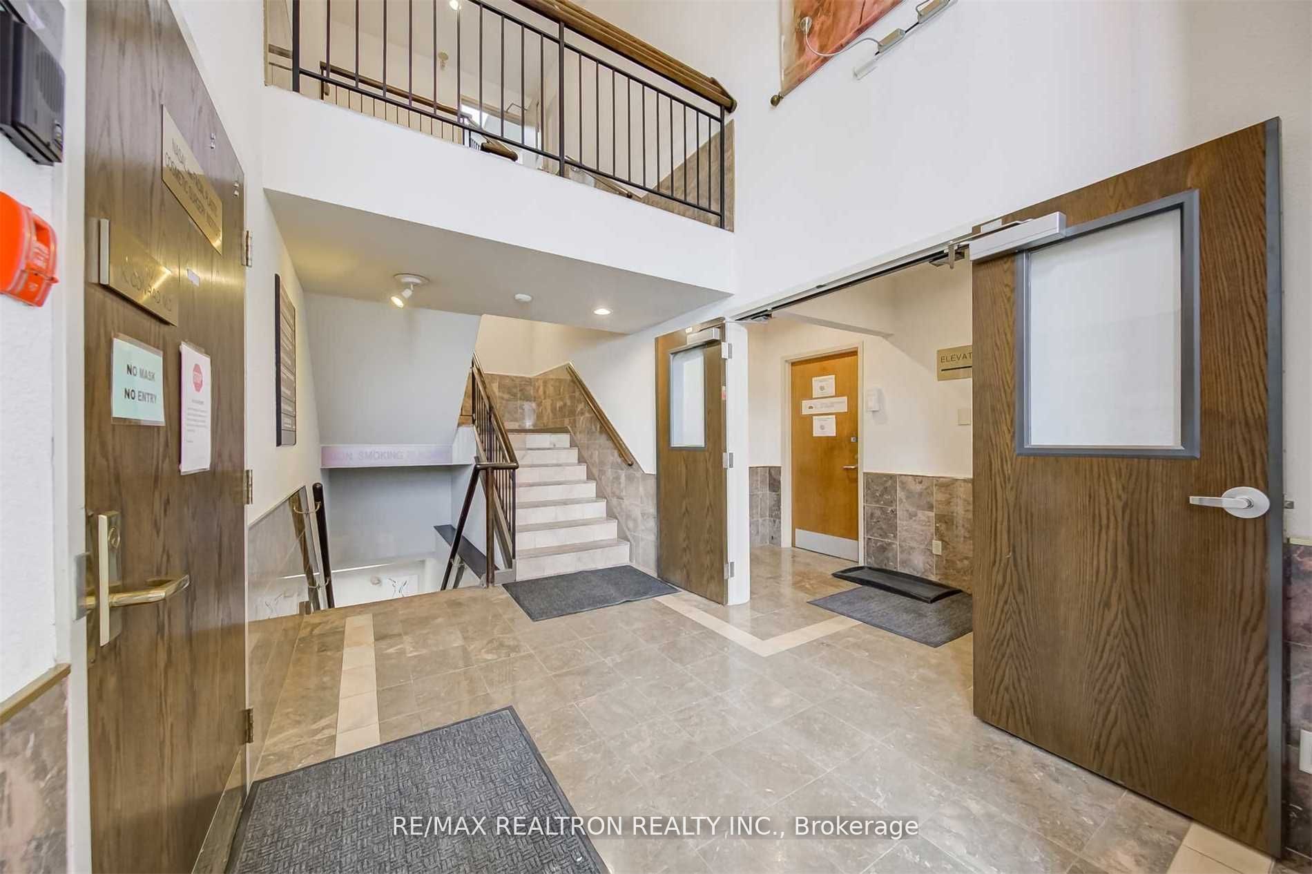 9955 Yonge Street 207 Property Photo 3