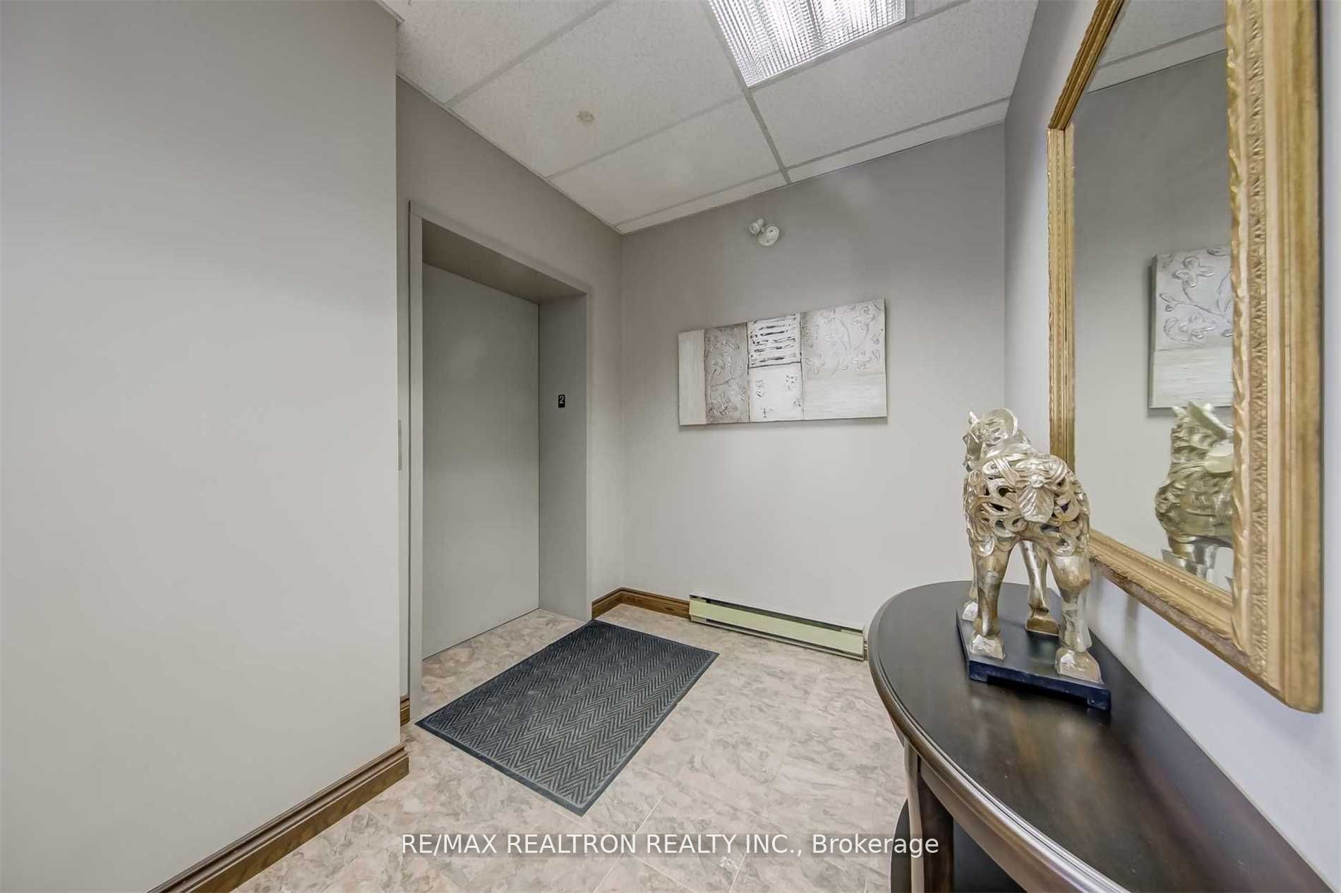 9955 Yonge Street 207 Property Photo 5