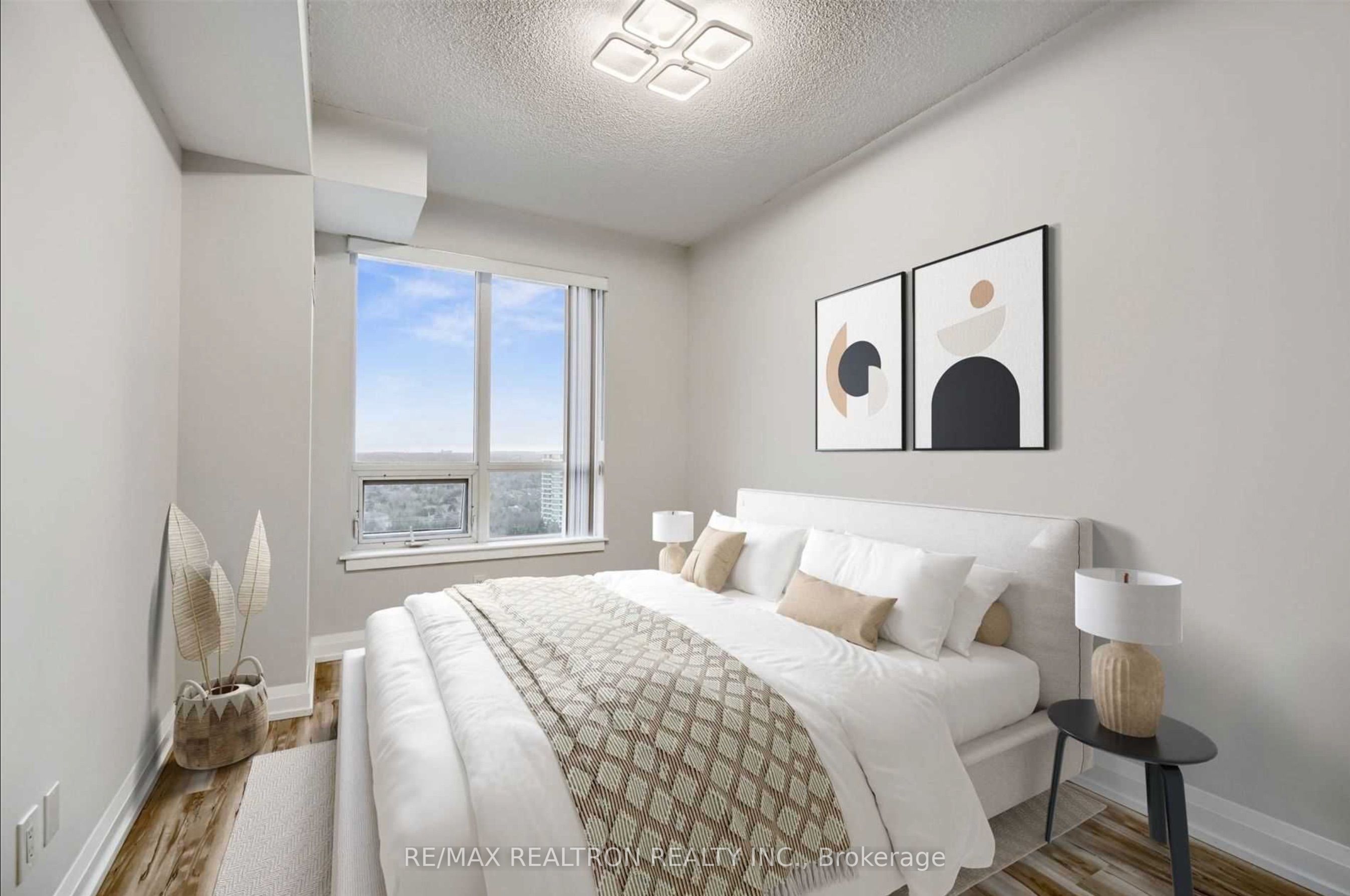 7161 Yonge Street E 1222 Property Photo 4