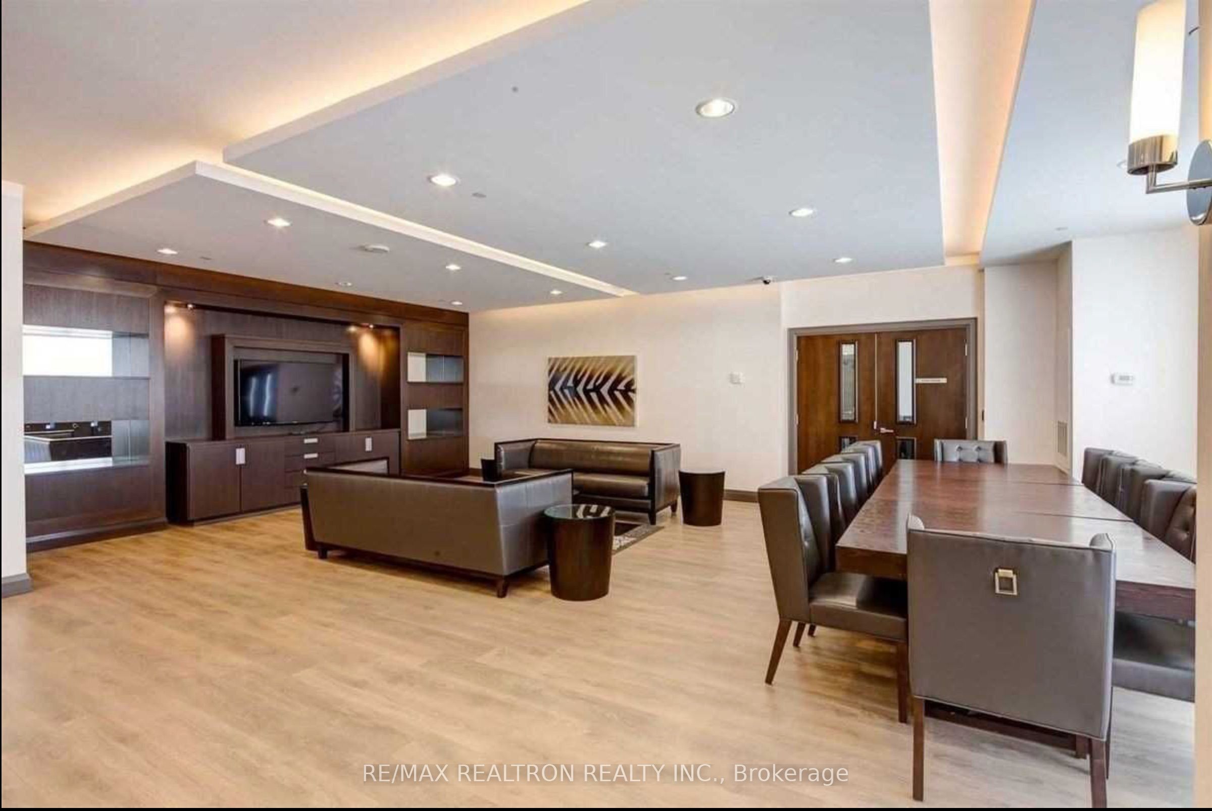 7161 Yonge Street E 1222 Property Photo 13
