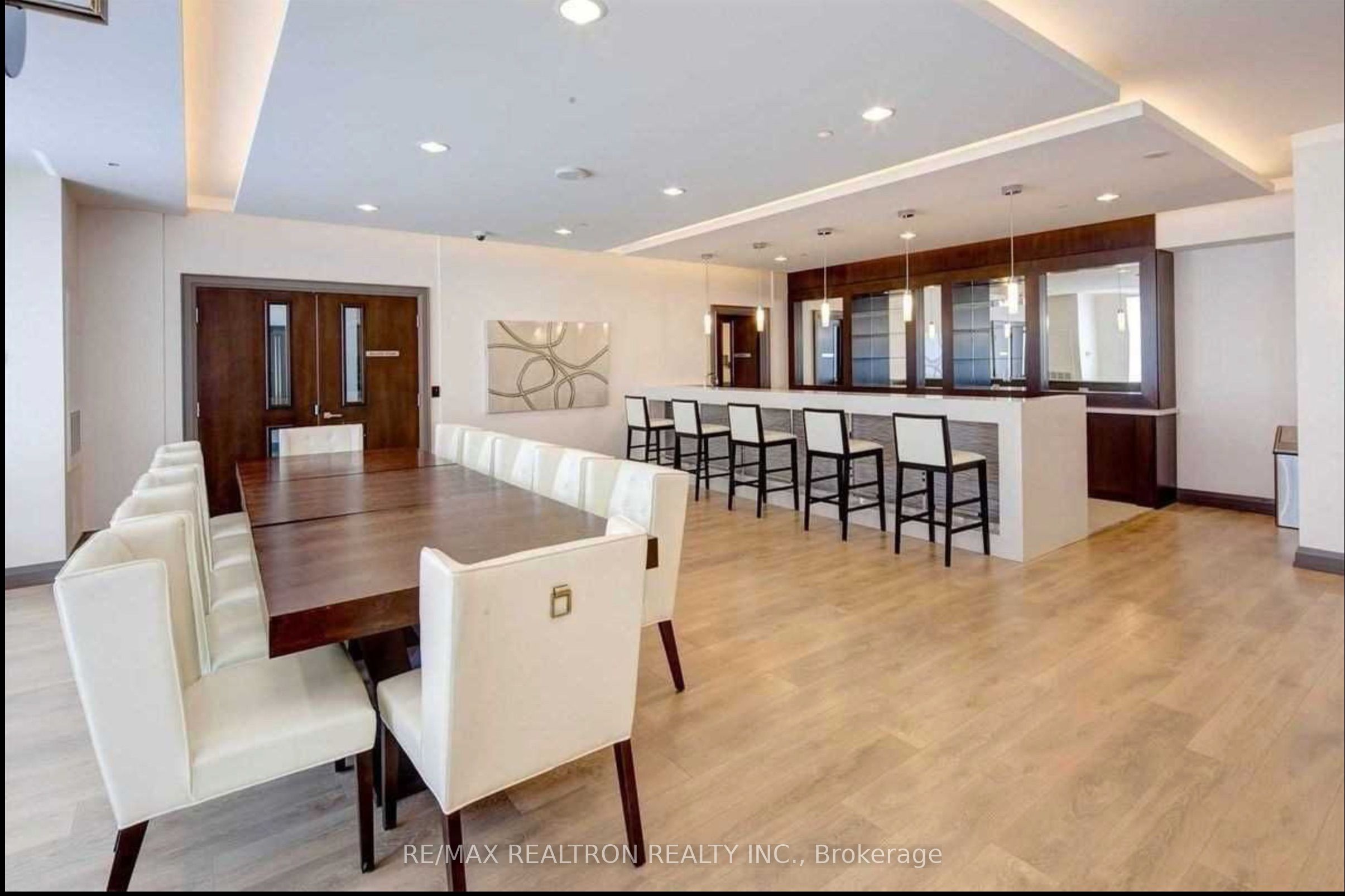 7161 Yonge Street E 1222 Property Photo 14