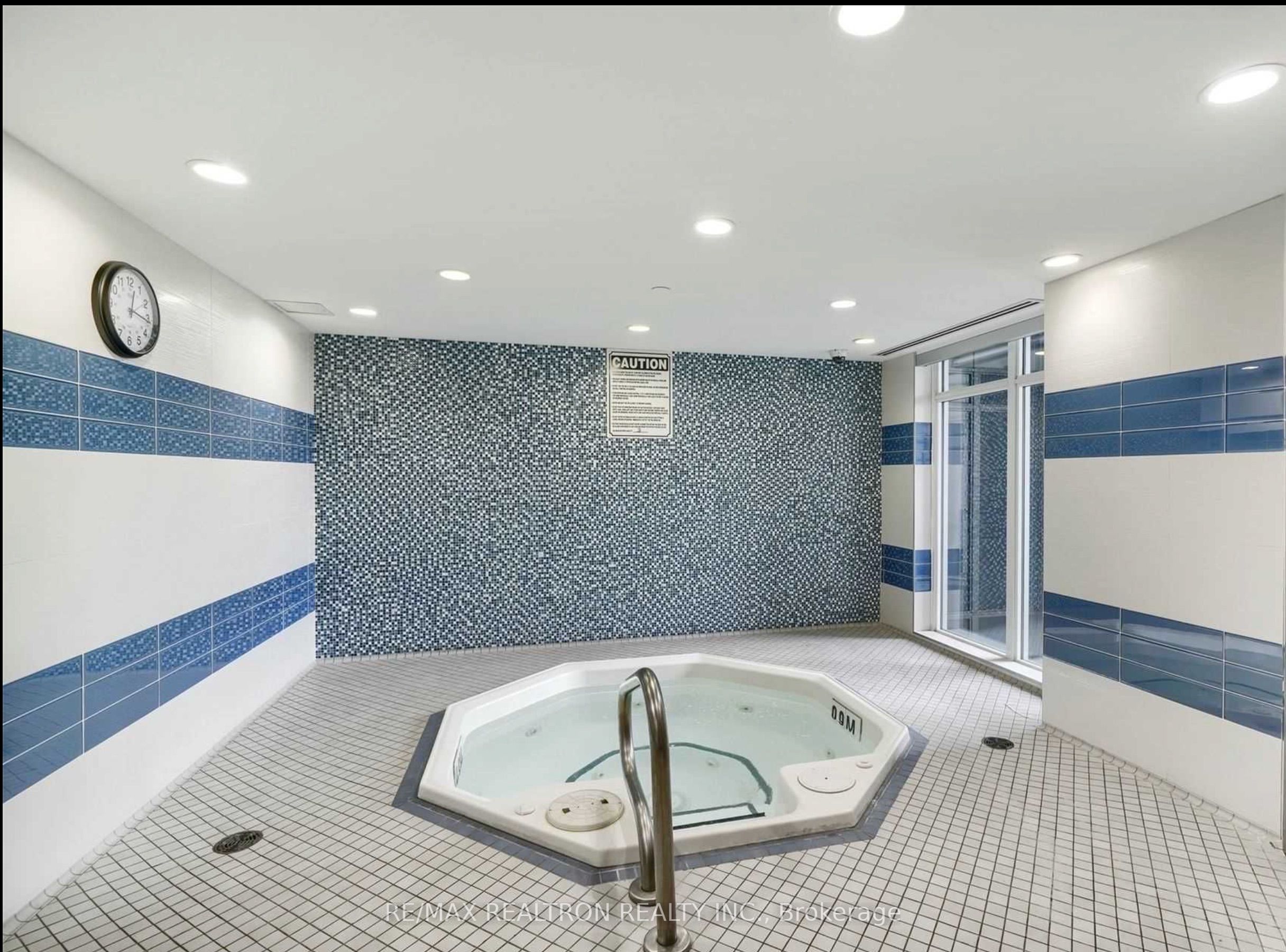 7161 Yonge Street E 1222 Property Photo 18