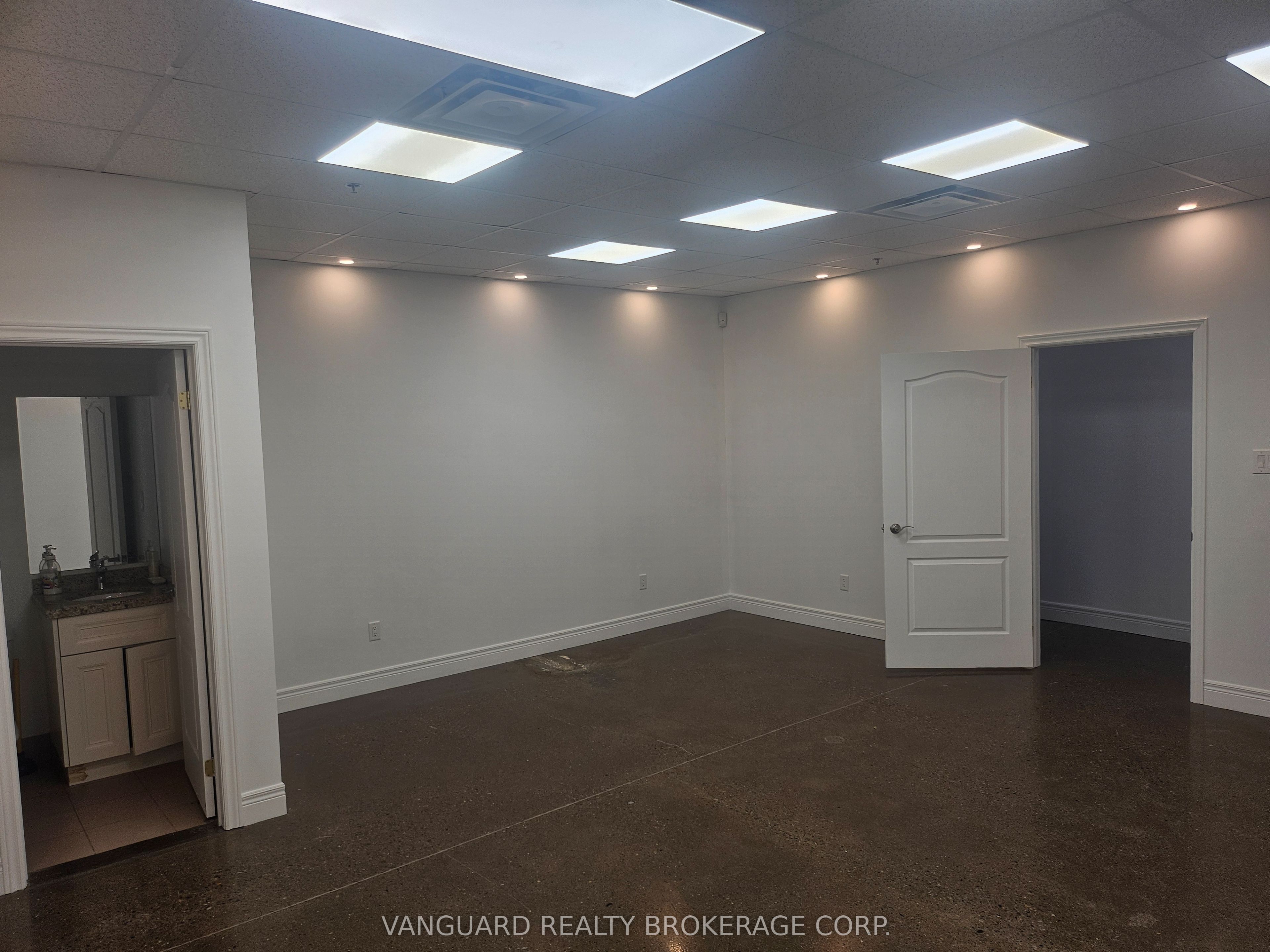 132 Jardin Dr Property Photo 2
