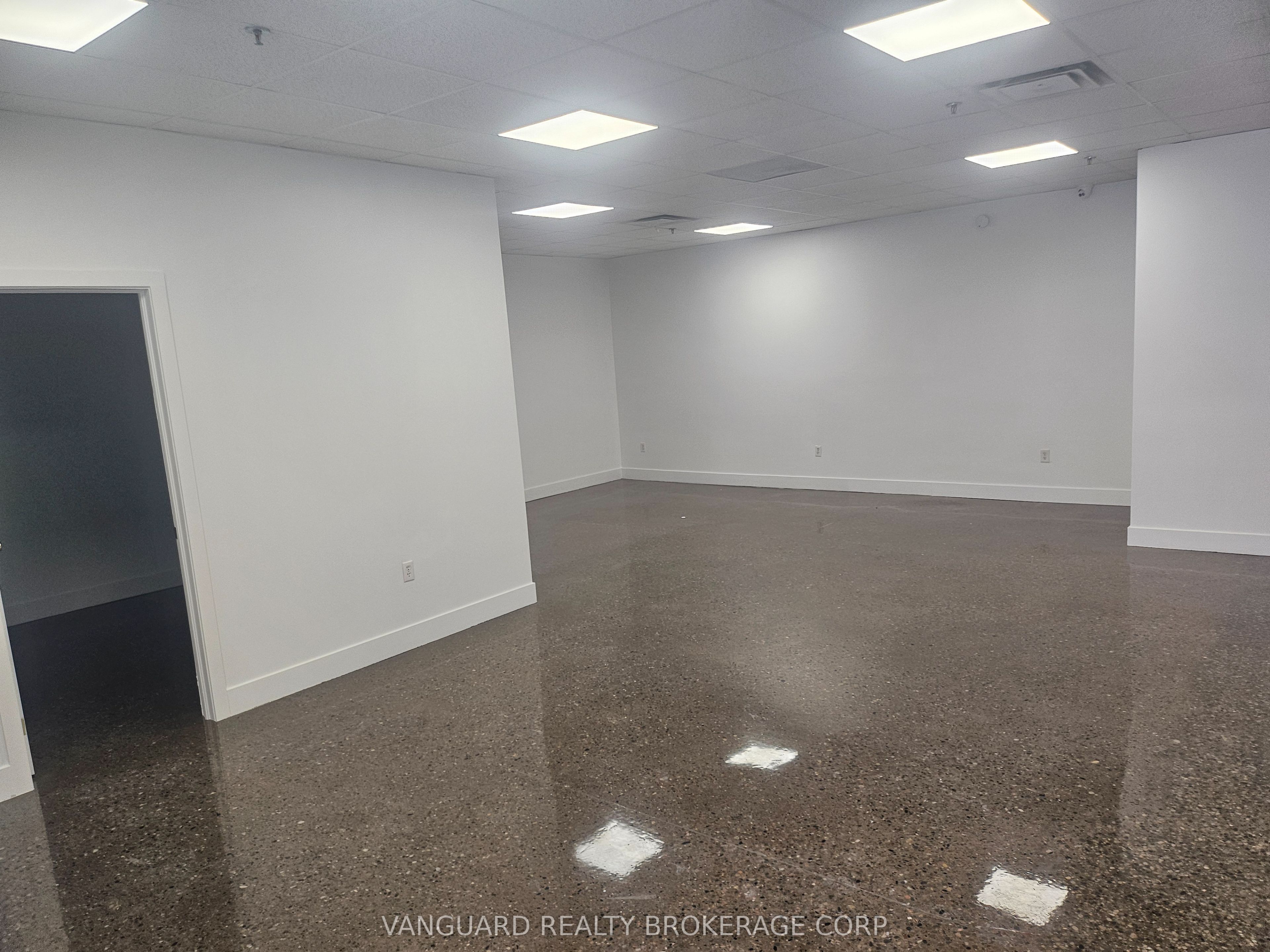132 Jardin Dr Property Photo 3