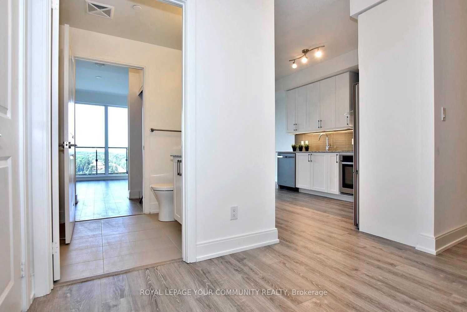 #908a - 9608 Yonge Street Property Photo 4