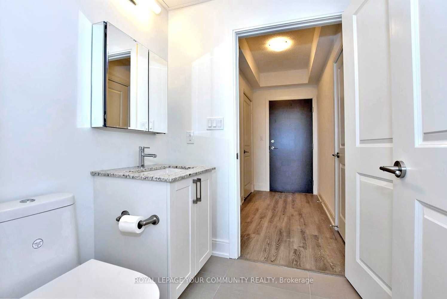 #908a - 9608 Yonge Street Property Photo 8