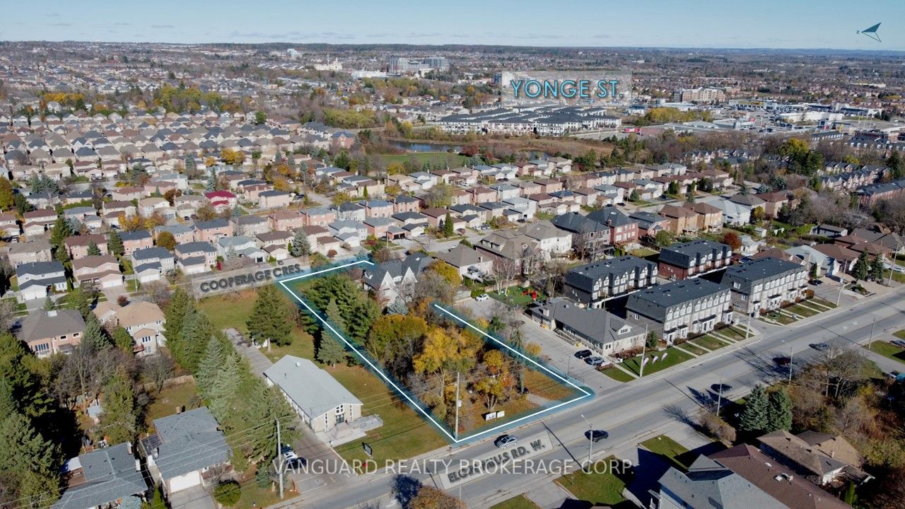 196 Elgin Mills Road Property Photo 3