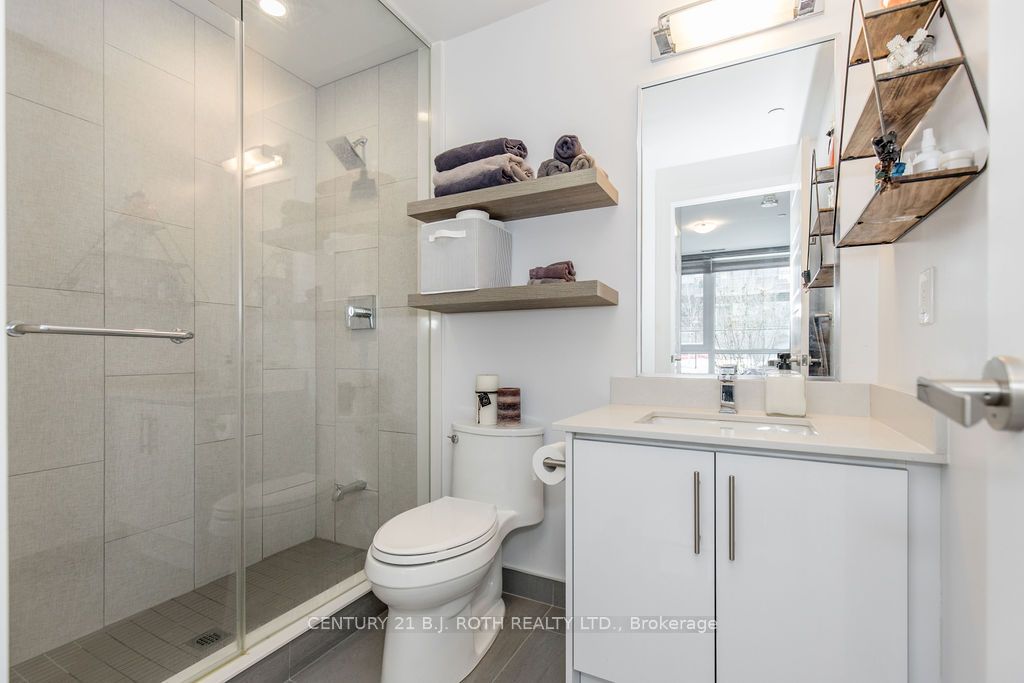 #g-15 - 375 Sea Ray Avenue Property Photo 16