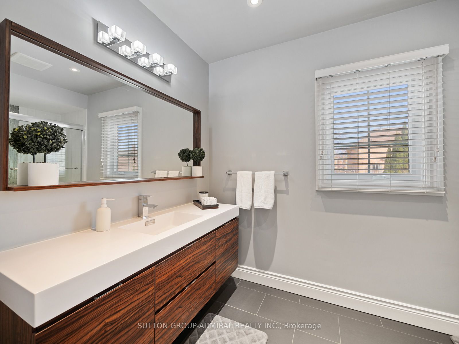 16 Cowles Court Property Photo 22