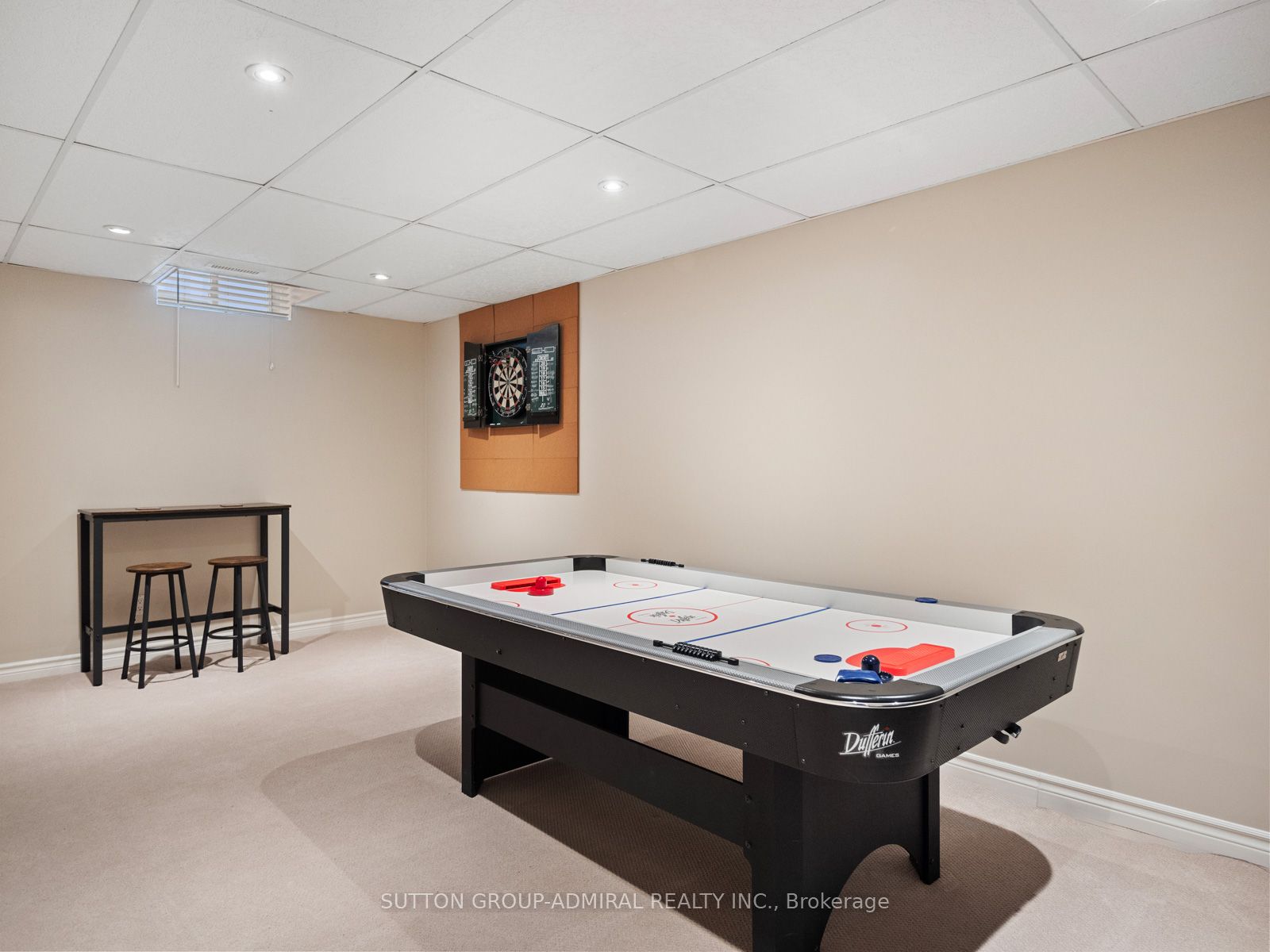 16 Cowles Court Property Photo 31