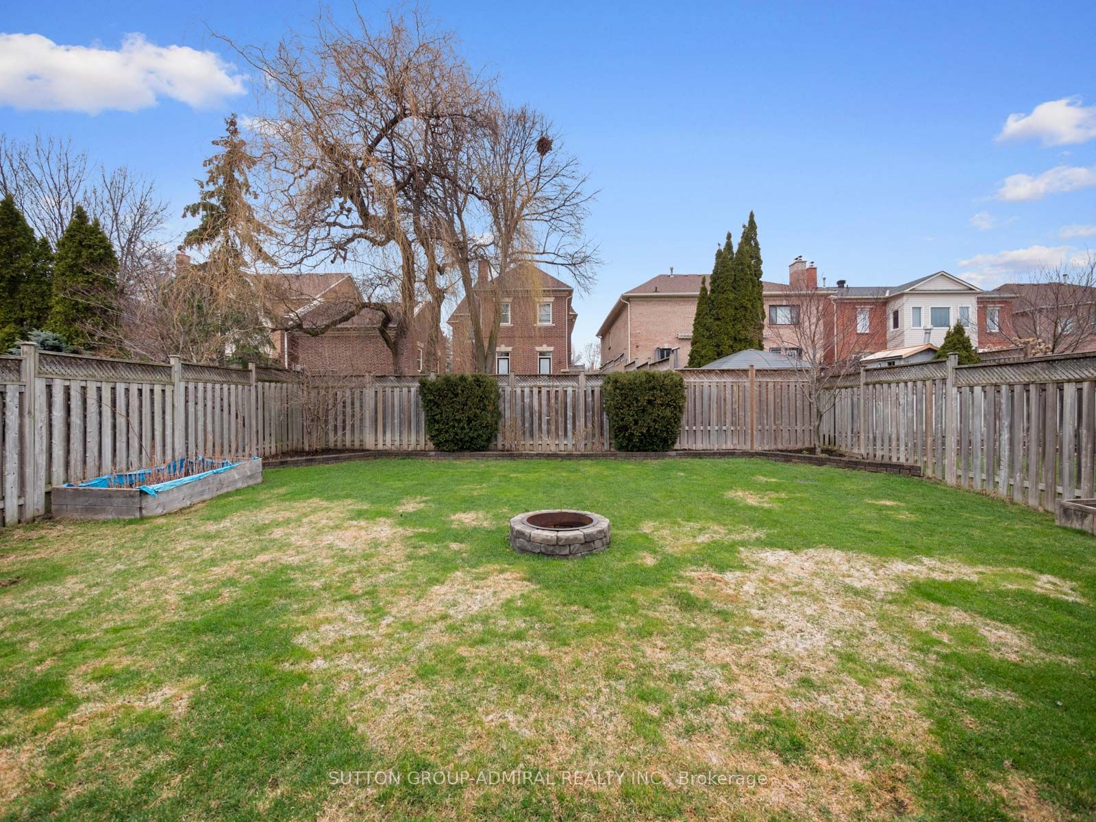 16 Cowles Court Property Photo 39