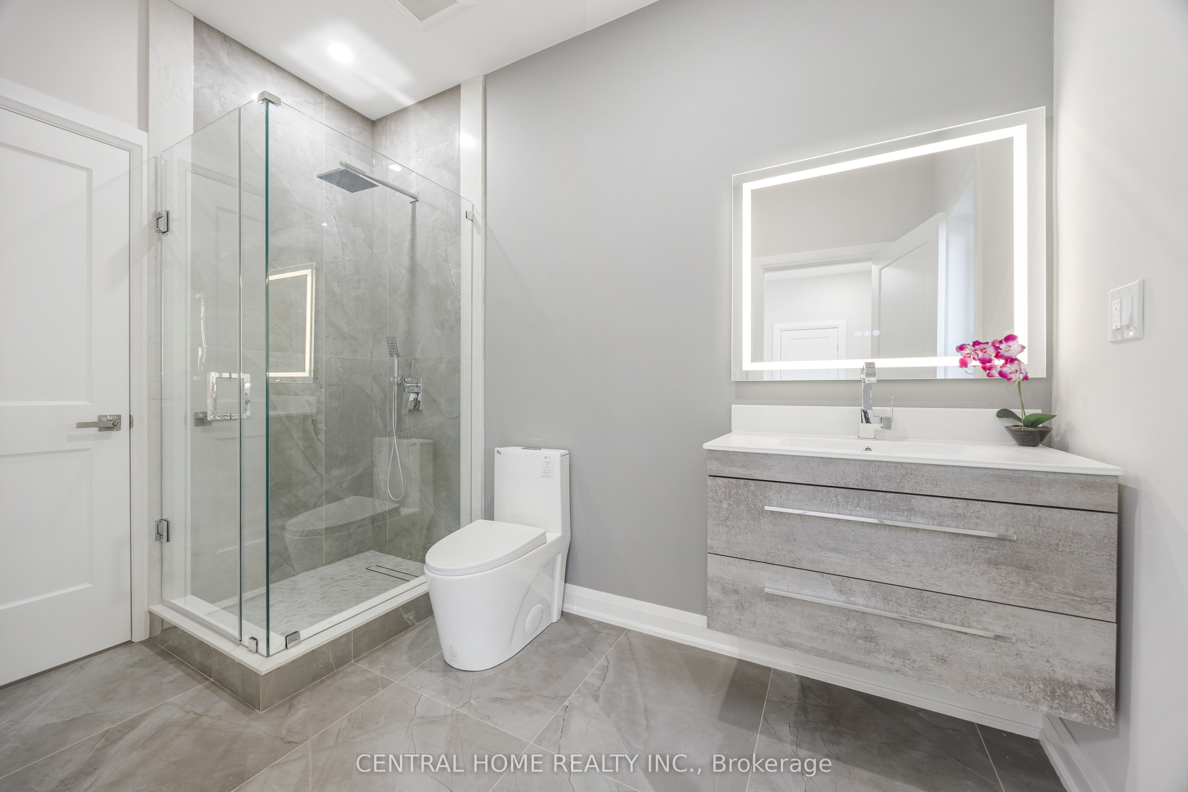 2946 Elgin Mills Road E Property Photo 6