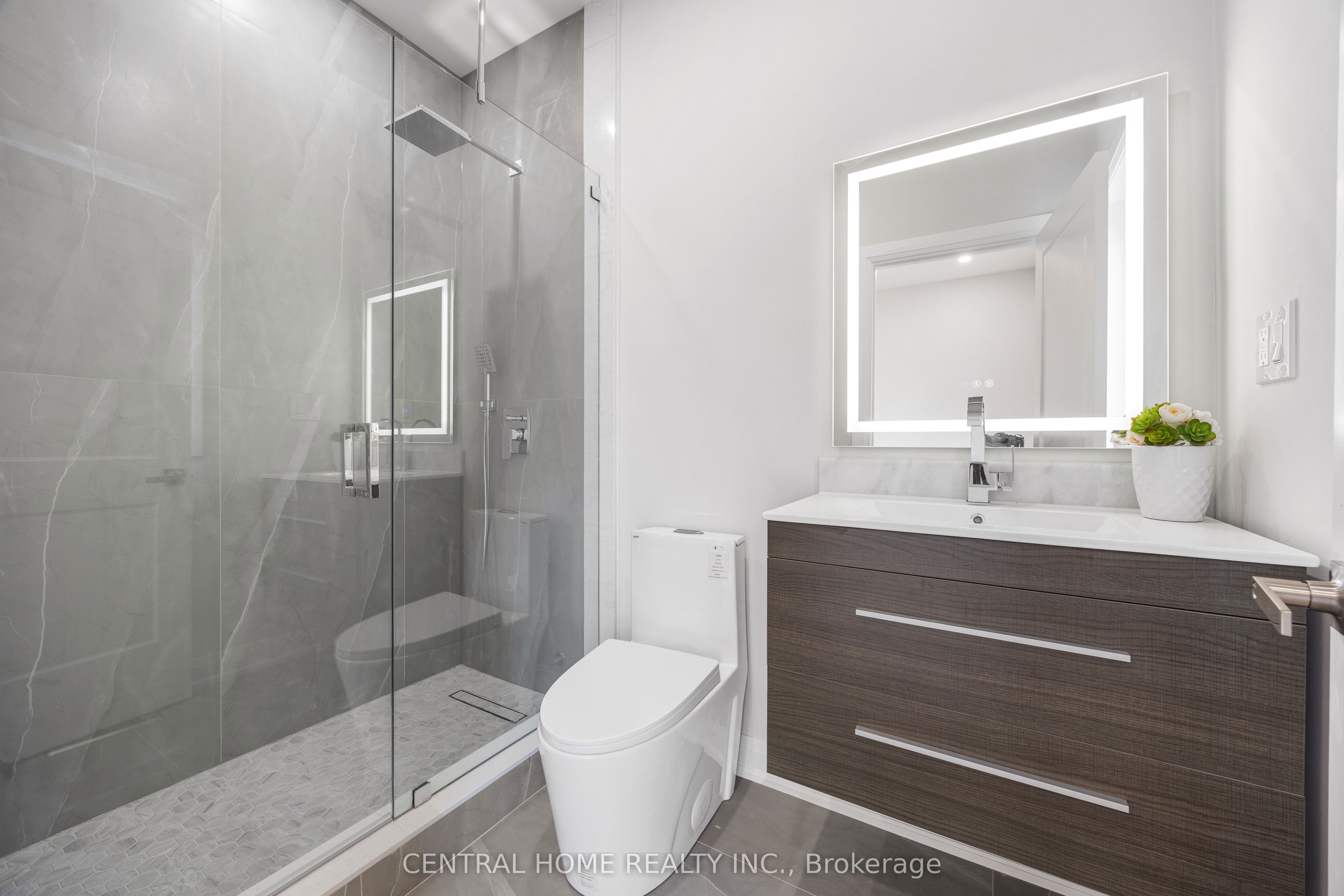 2946 Elgin Mills Road E Property Photo 18