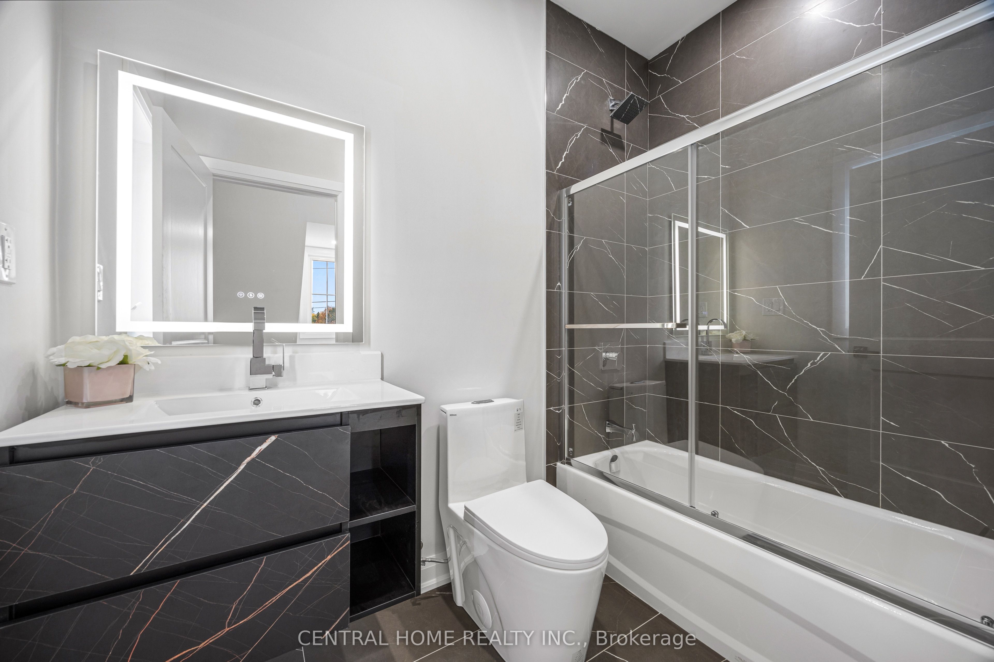 2946 Elgin Mills Road E Property Photo 21