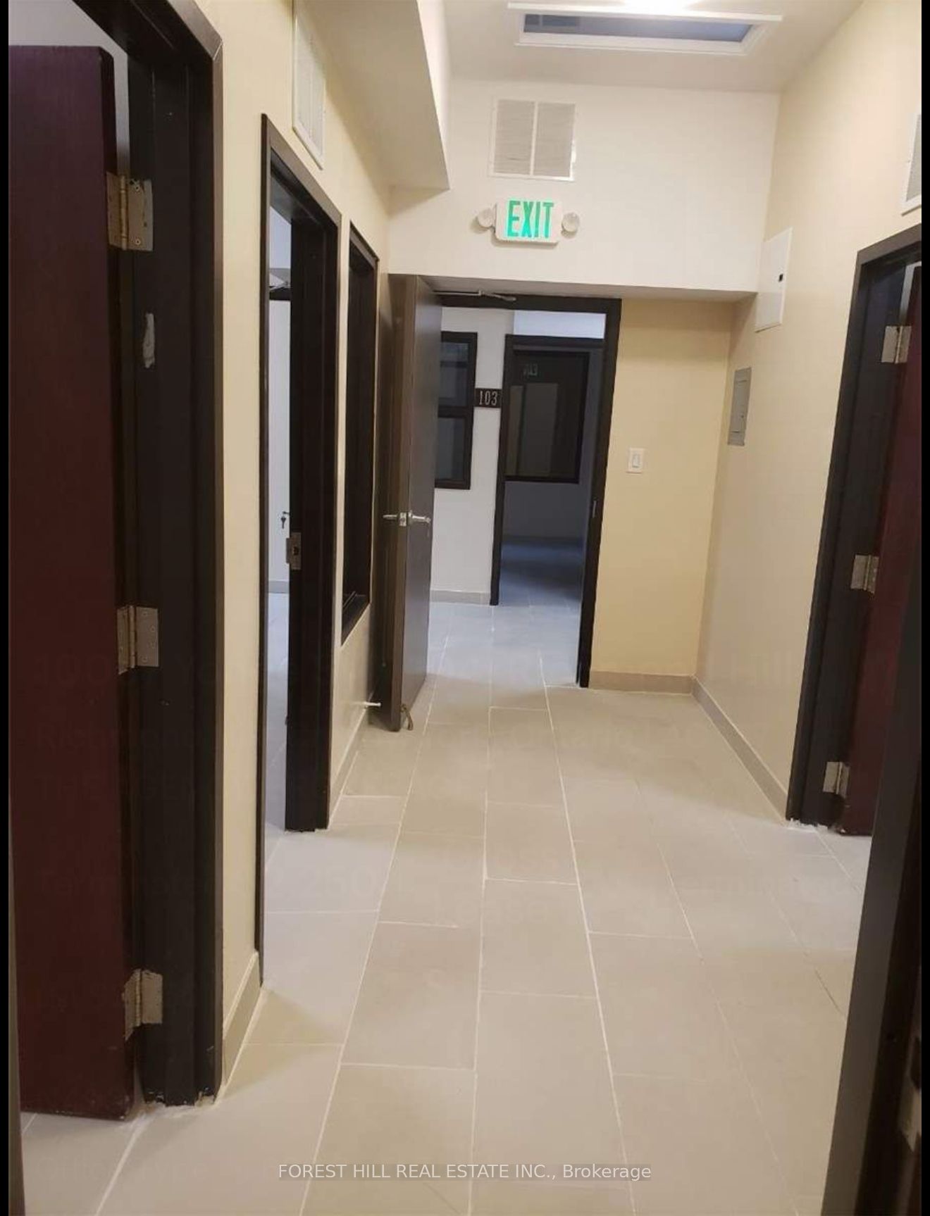 10087 Yonge Street 104 Property Photo 4