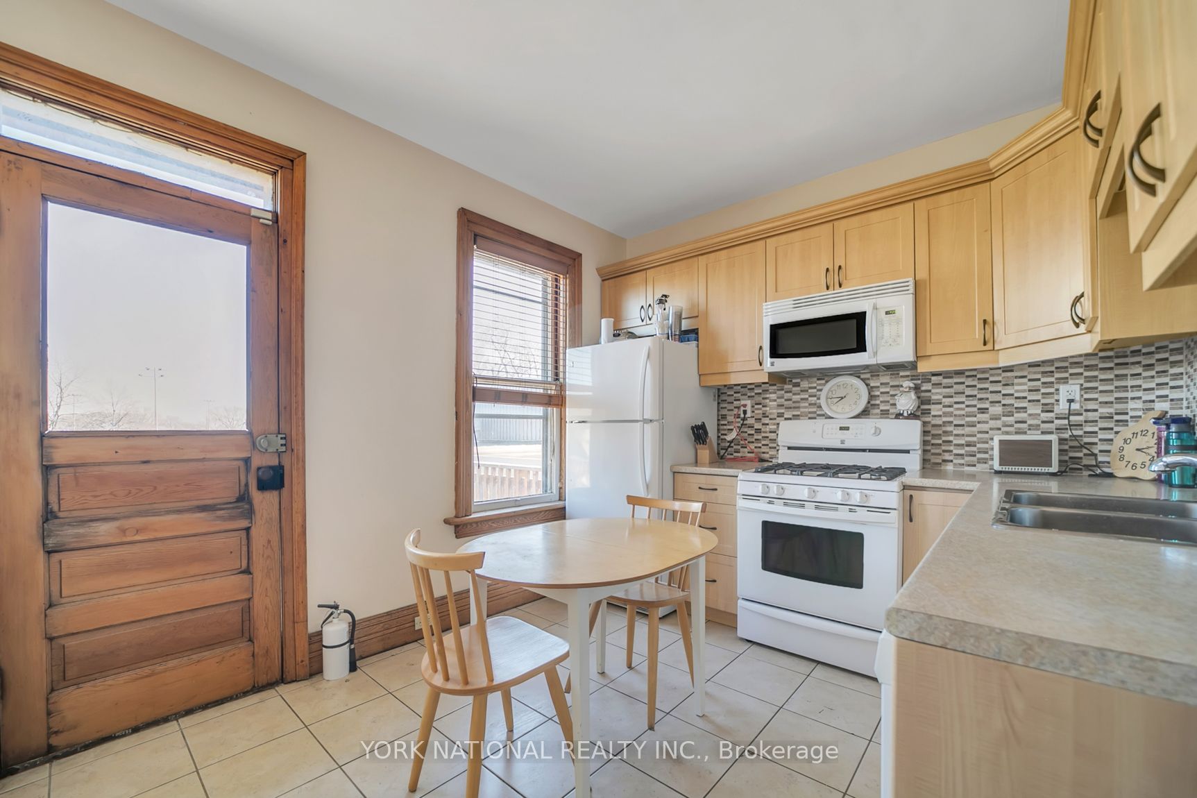 6383 Main Street Property Photo 20