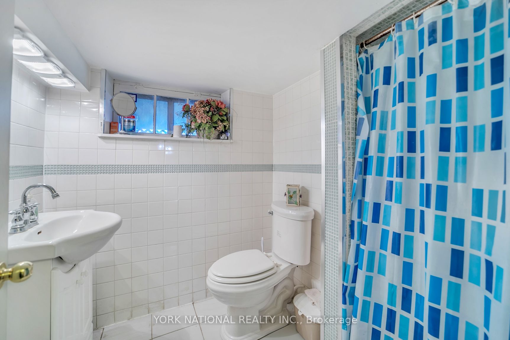 6383 Main Street Property Photo 23