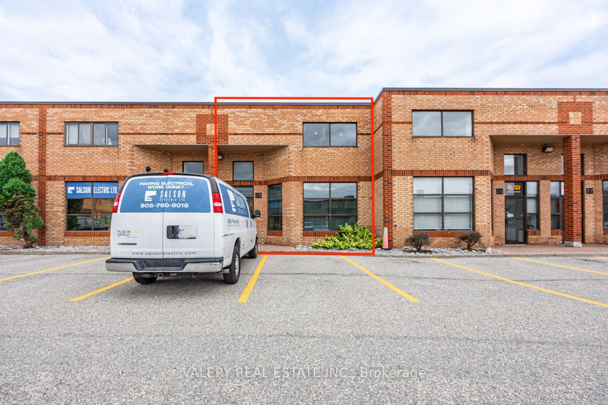 #25 - 160 Applewood Crescent Property Photo