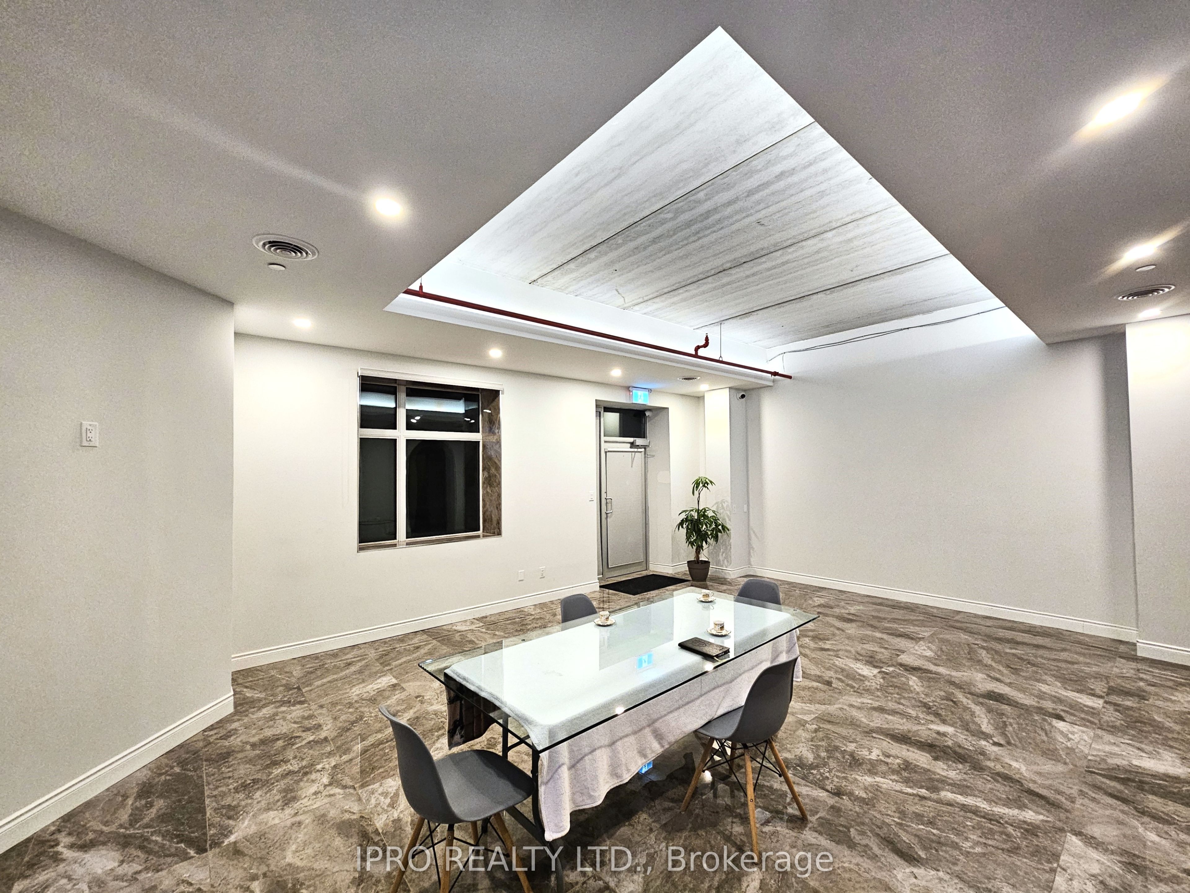 200 Cachet Woods Ct Property Photo 7
