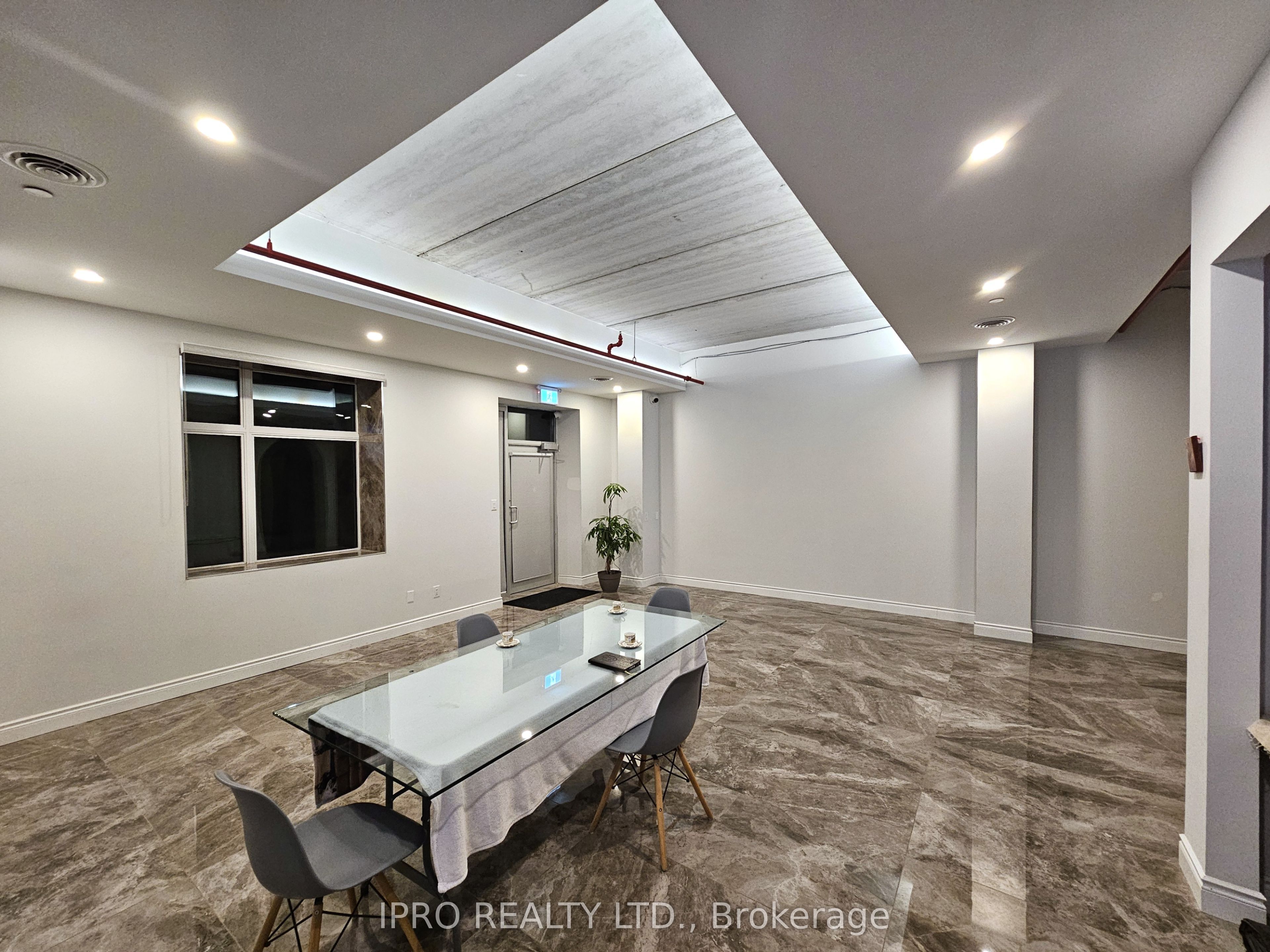 200 Cachet Woods Ct Property Photo 10