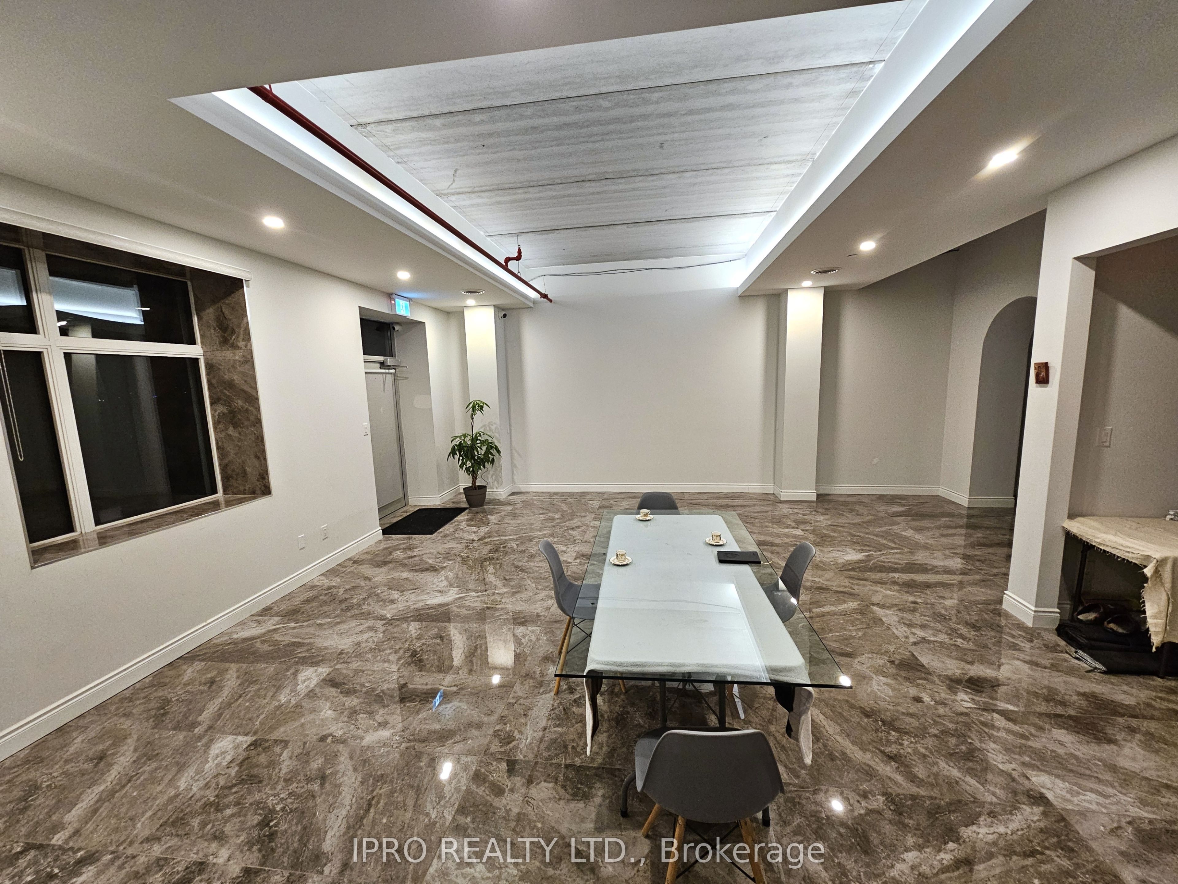 200 Cachet Woods Ct Property Photo 12