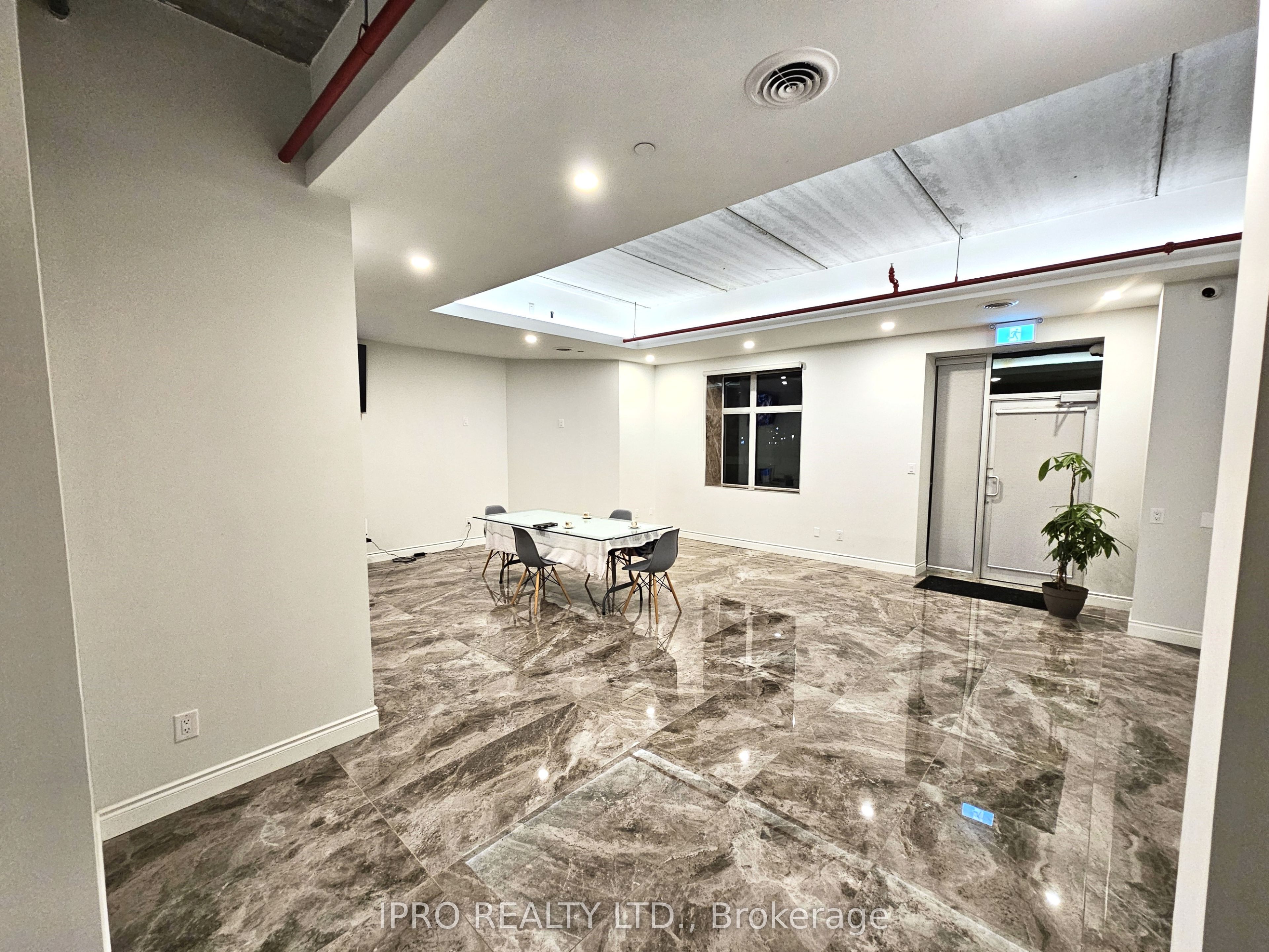 200 Cachet Woods Ct Property Photo 16