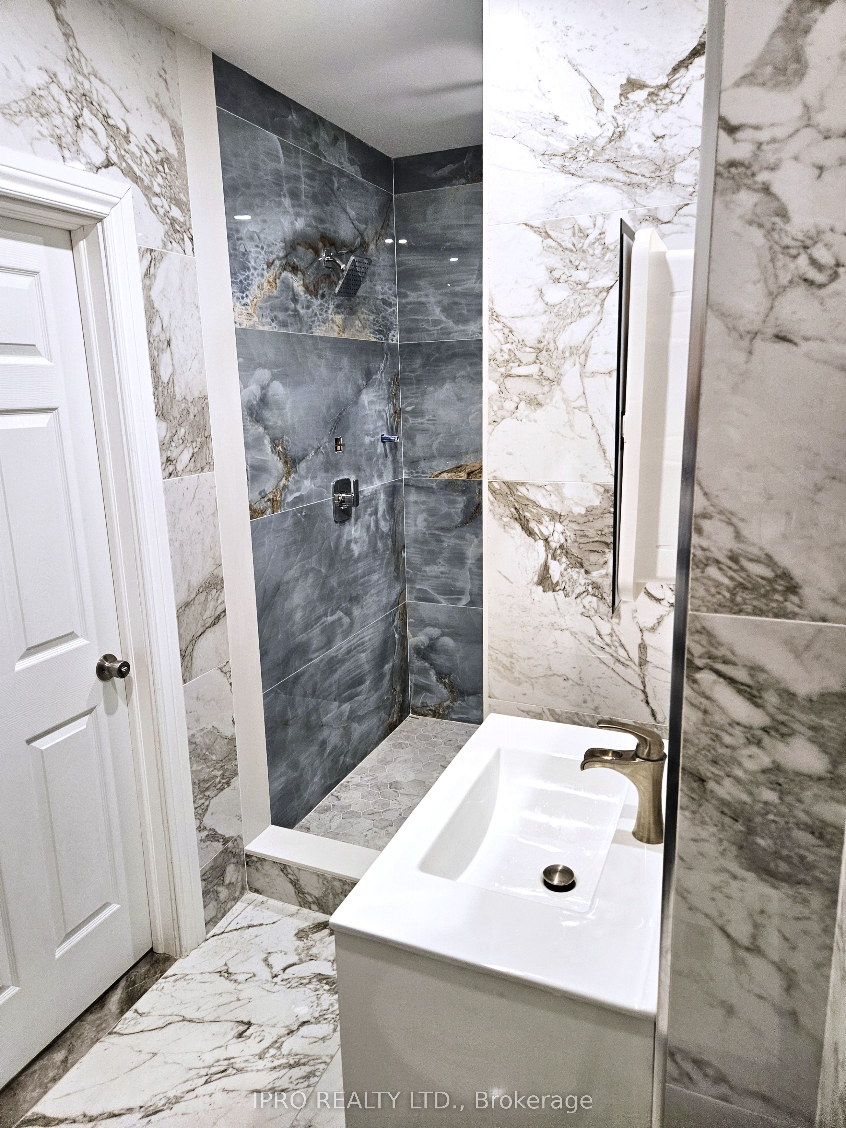 200 Cachet Woods Ct Property Photo 19