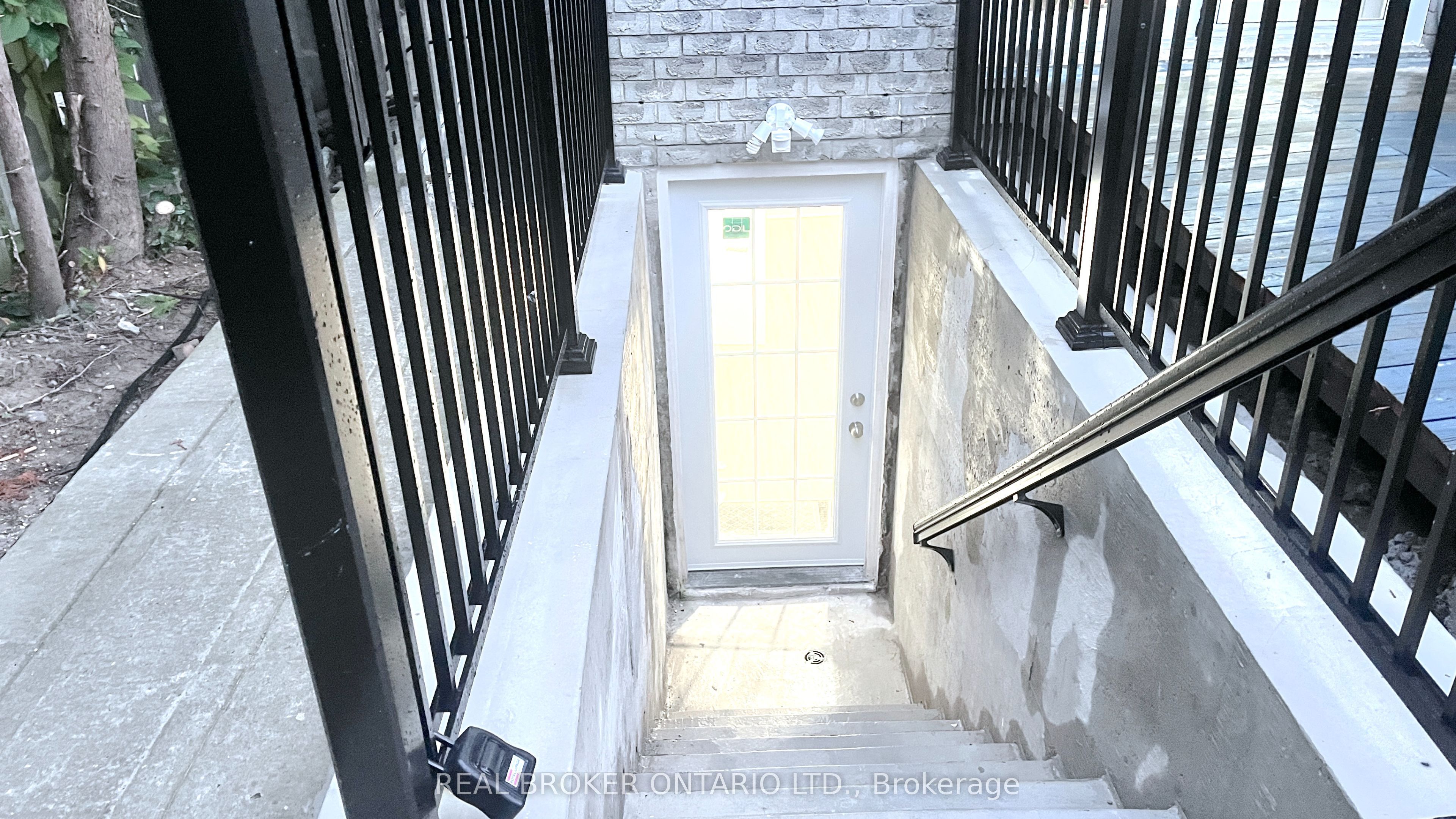 8 Rainsford Road Property Photo 2