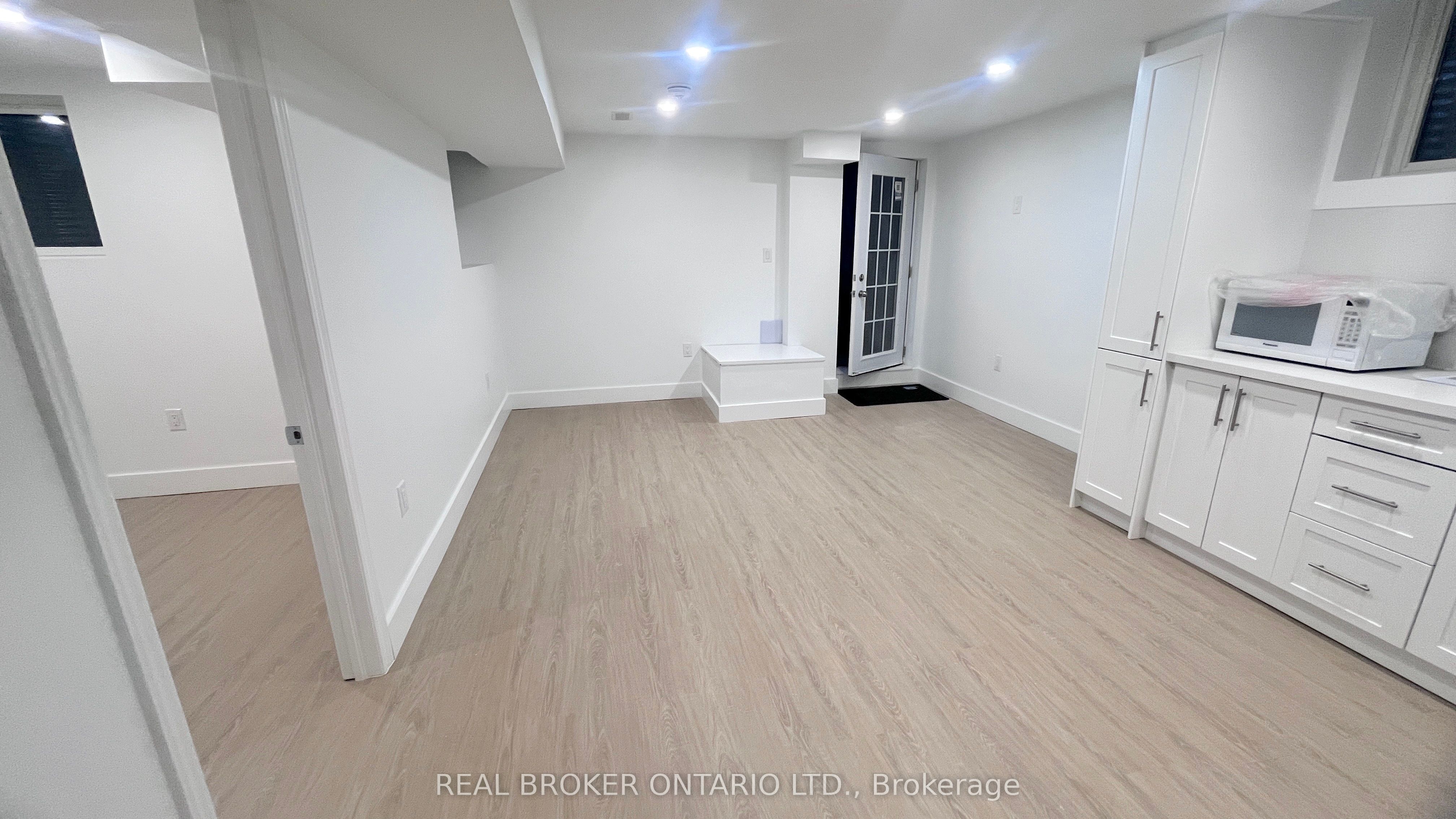 8 Rainsford Road Property Photo 3