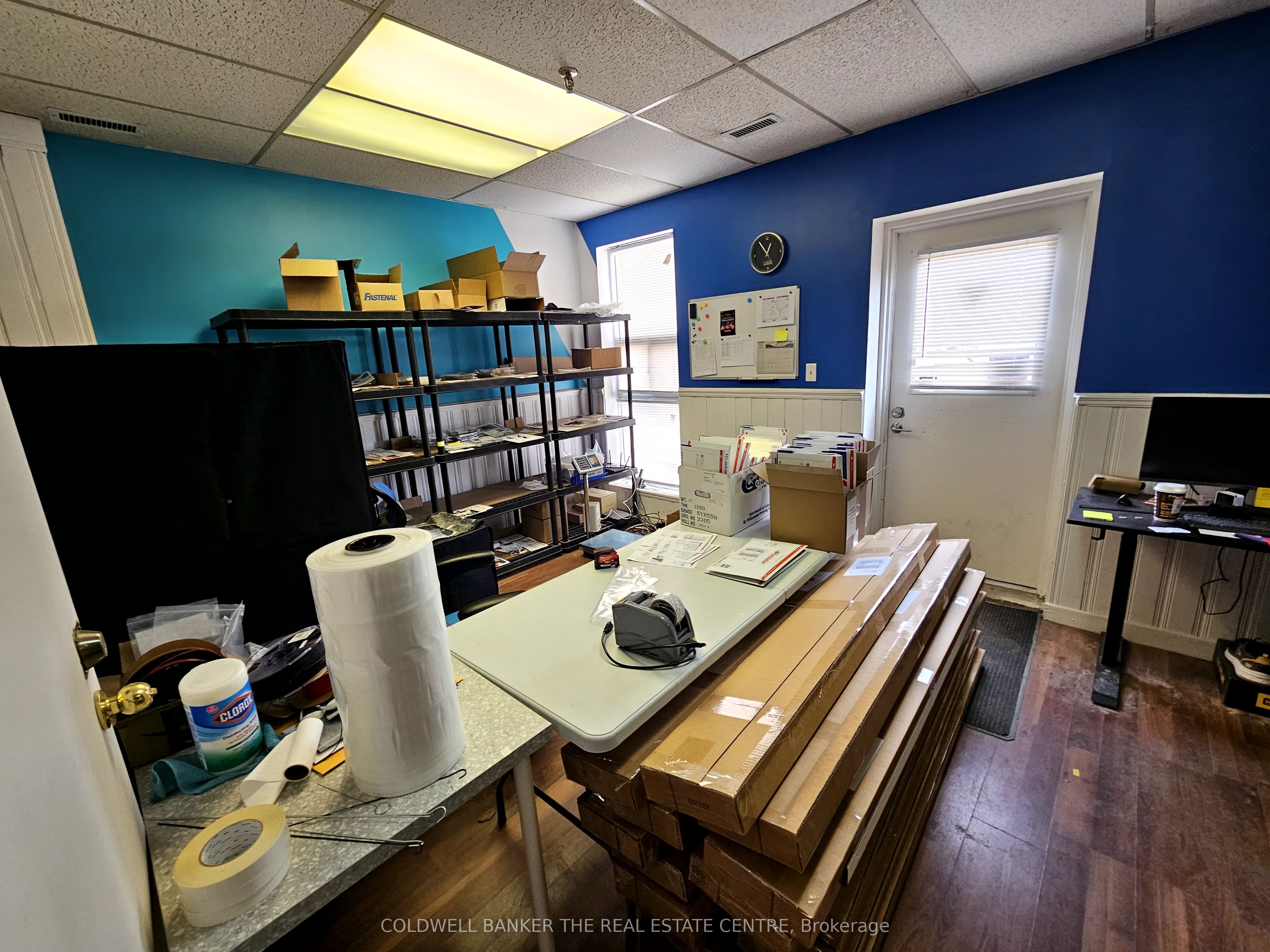 #2 - 360 Enford Road Property Photo 4