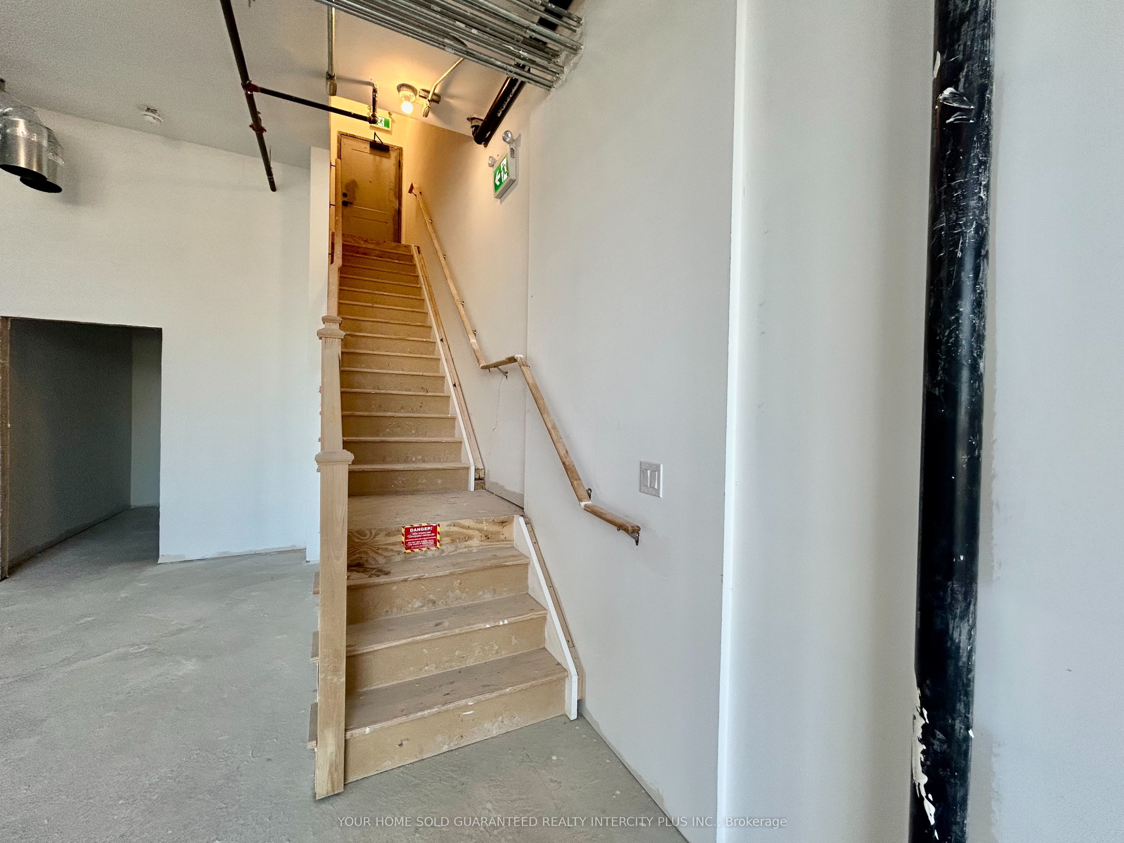 #1 & 2 - 200 Dissette Street Property Photo 12