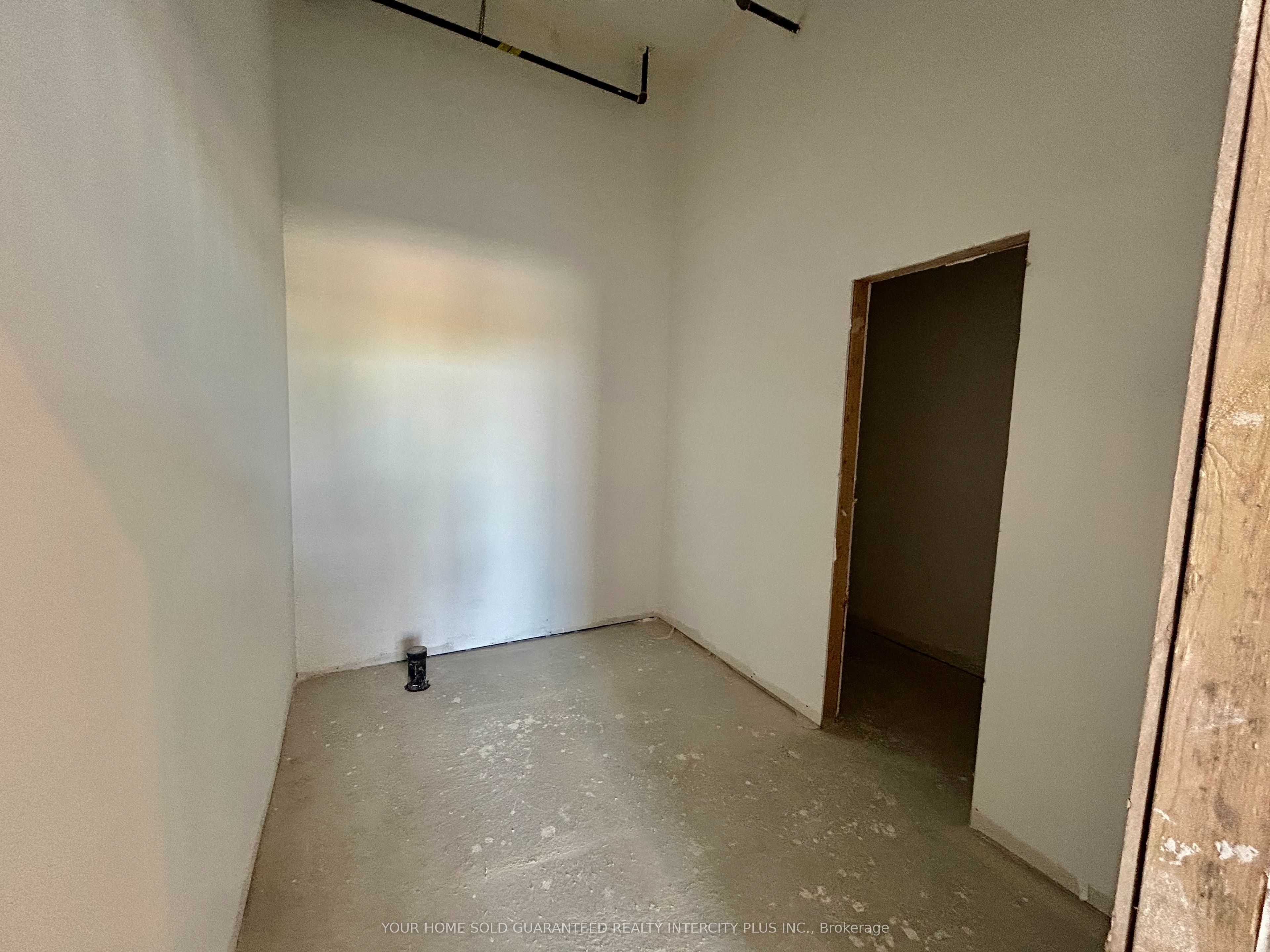 #1 & 2 - 200 Dissette Street Property Photo 16