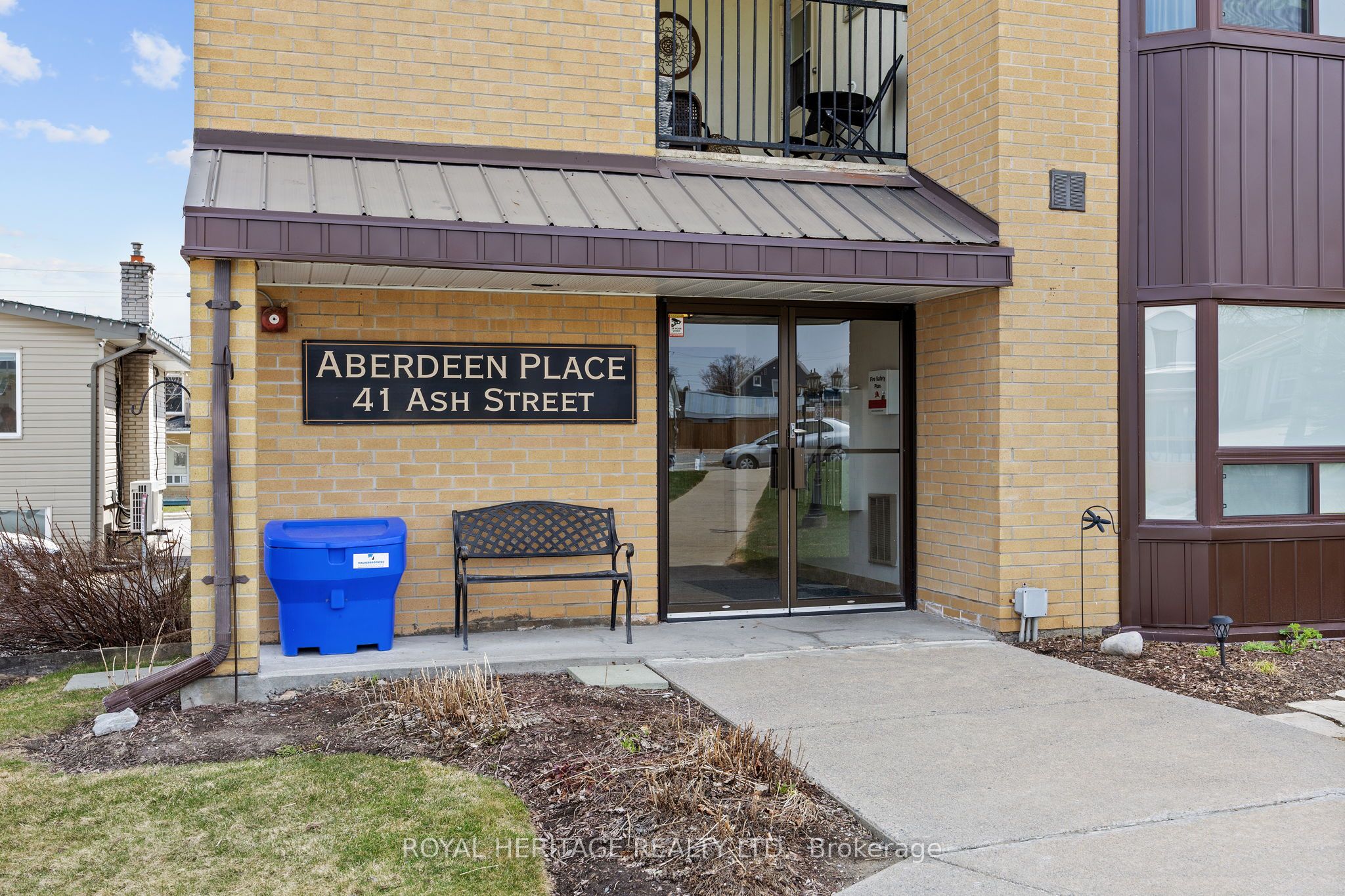 #304 - 41 Ash Street Property Photo 1