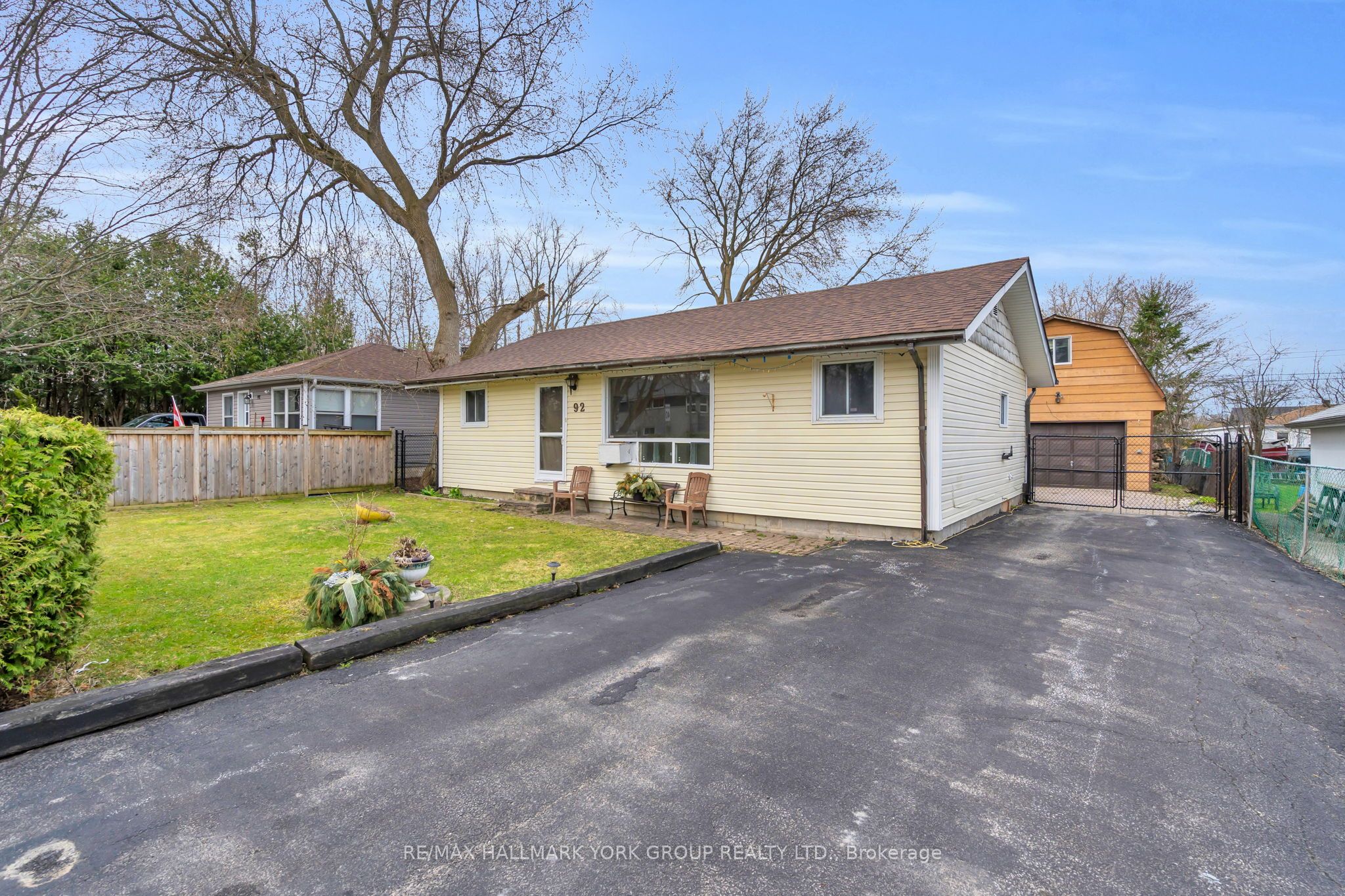 92 Cronsberry Road Property Photo