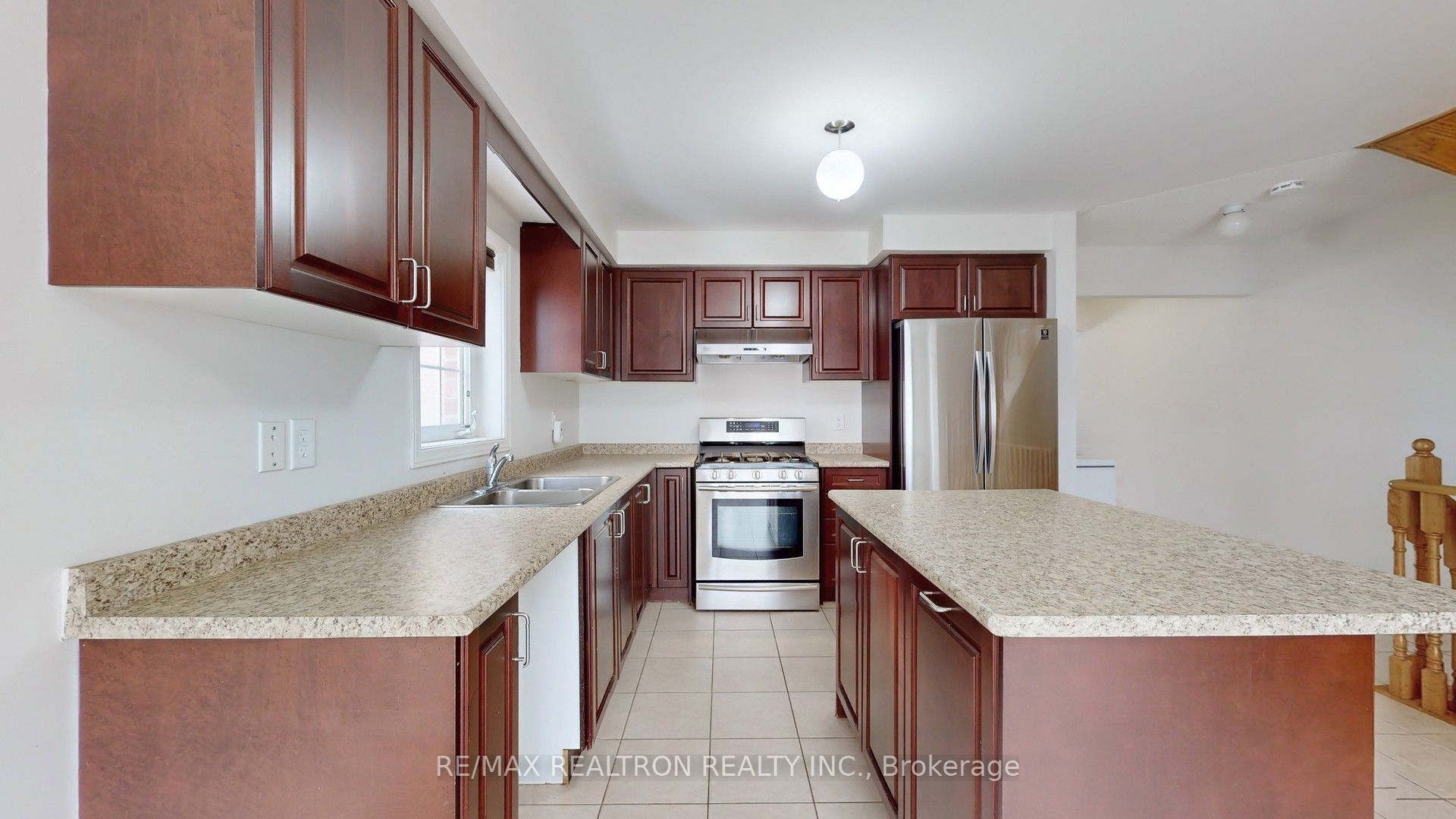 16 Eastern Skies Way Property Photo 14