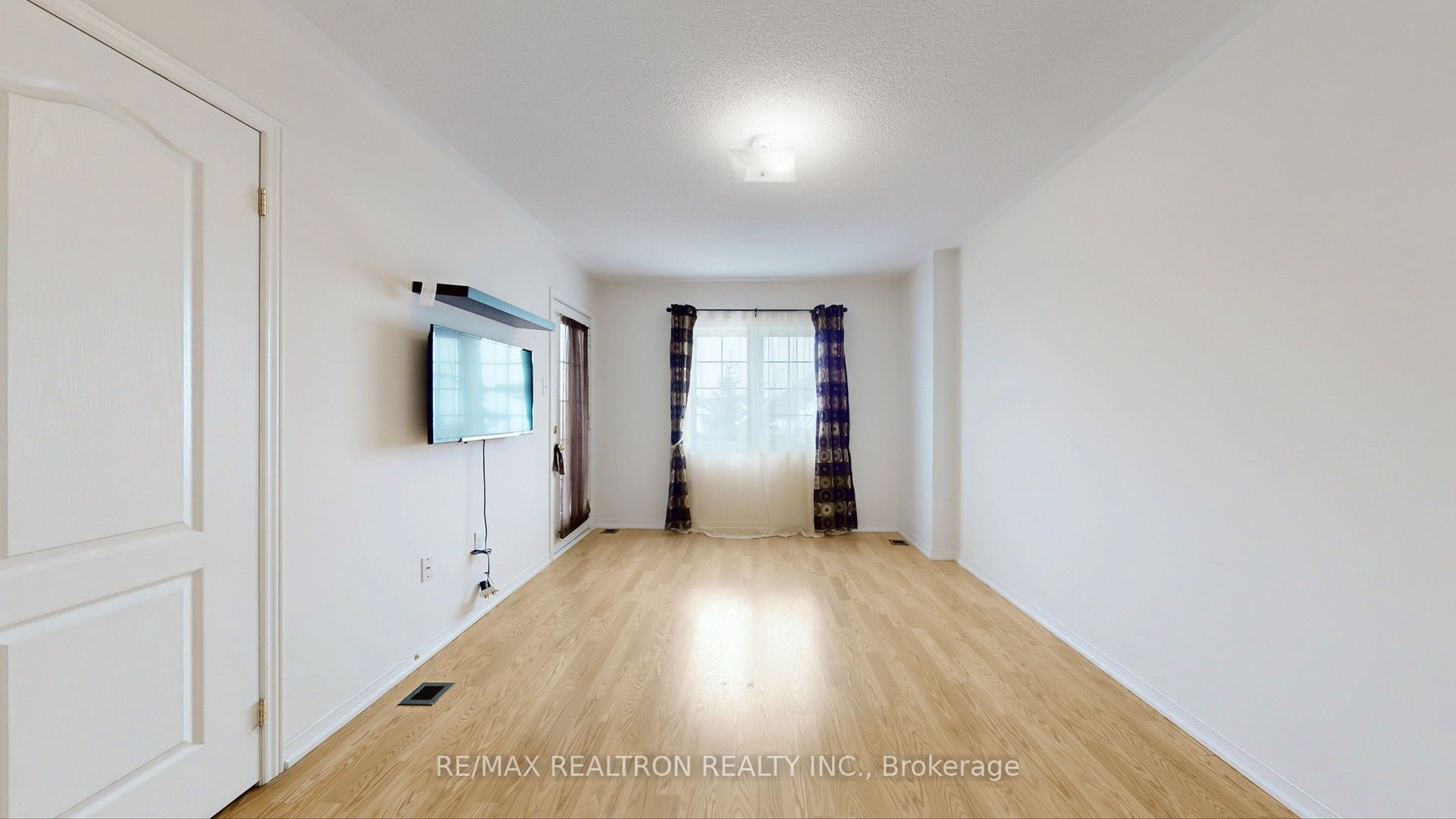 16 Eastern Skies Way Property Photo 22