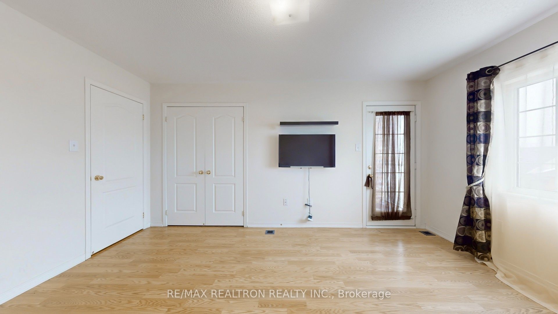 16 Eastern Skies Way Property Photo 24