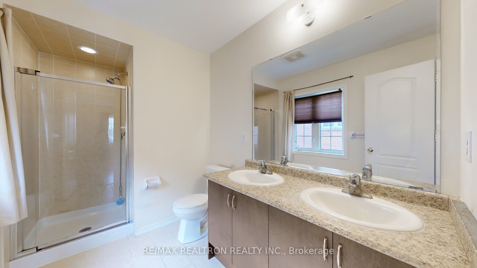 16 Eastern Skies Way Property Photo 25