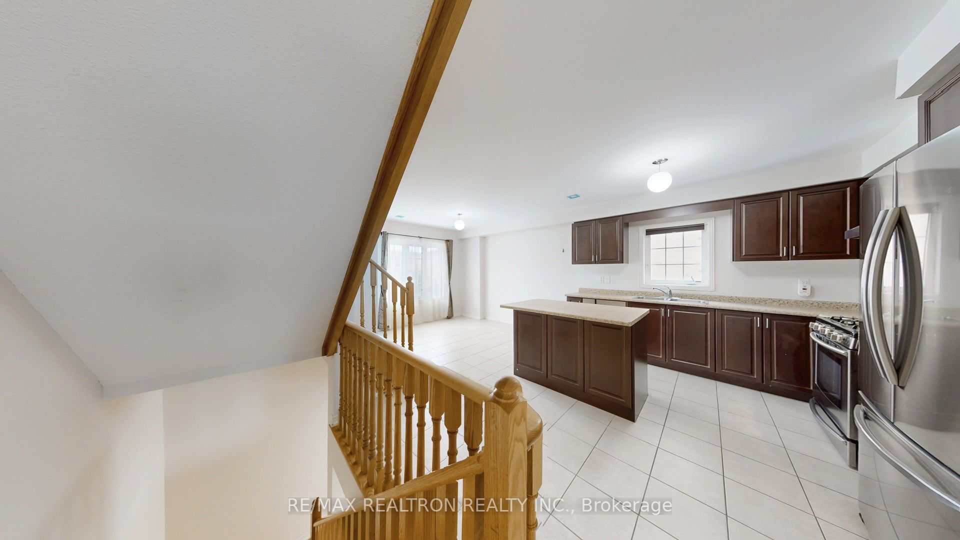 16 Eastern Skies Way Property Photo 34